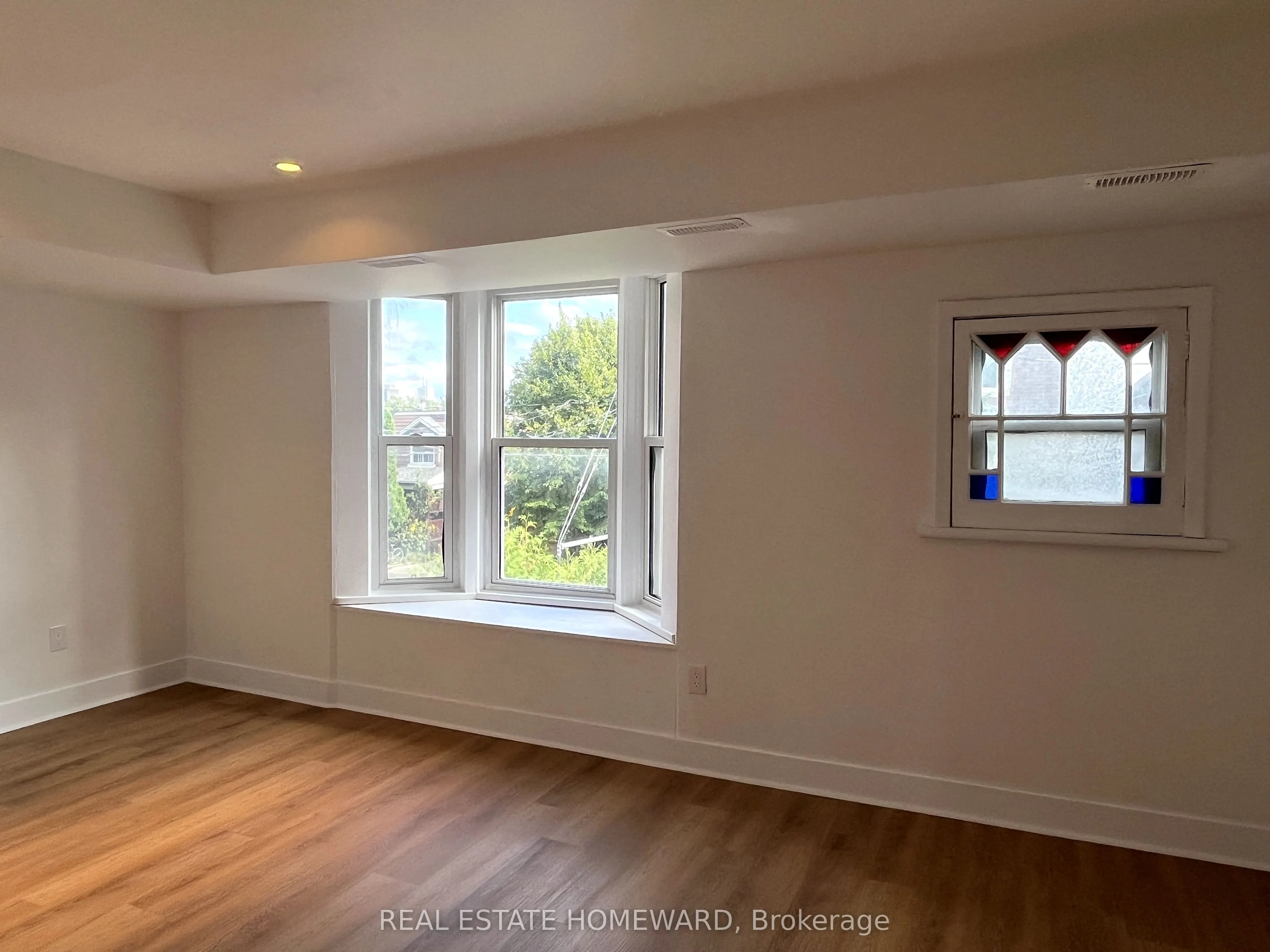 66 Melville Avenue, #UPPER