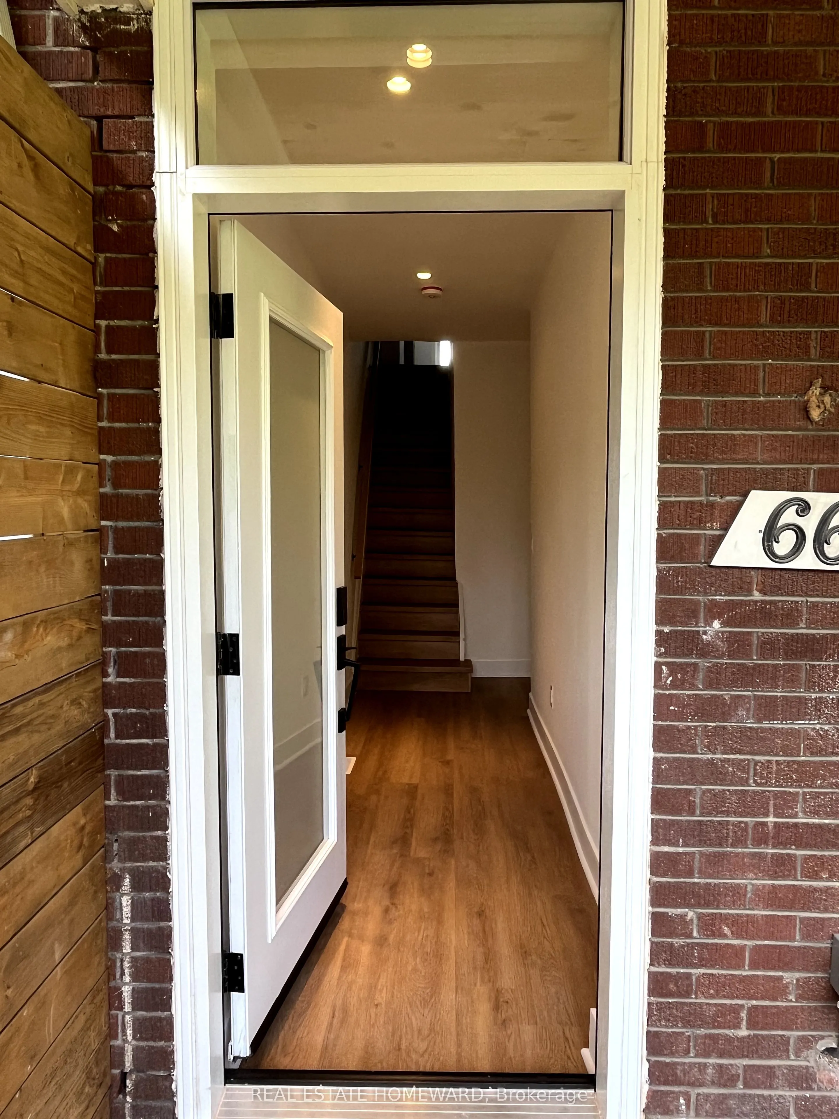 66 Melville Avenue, #UPPER