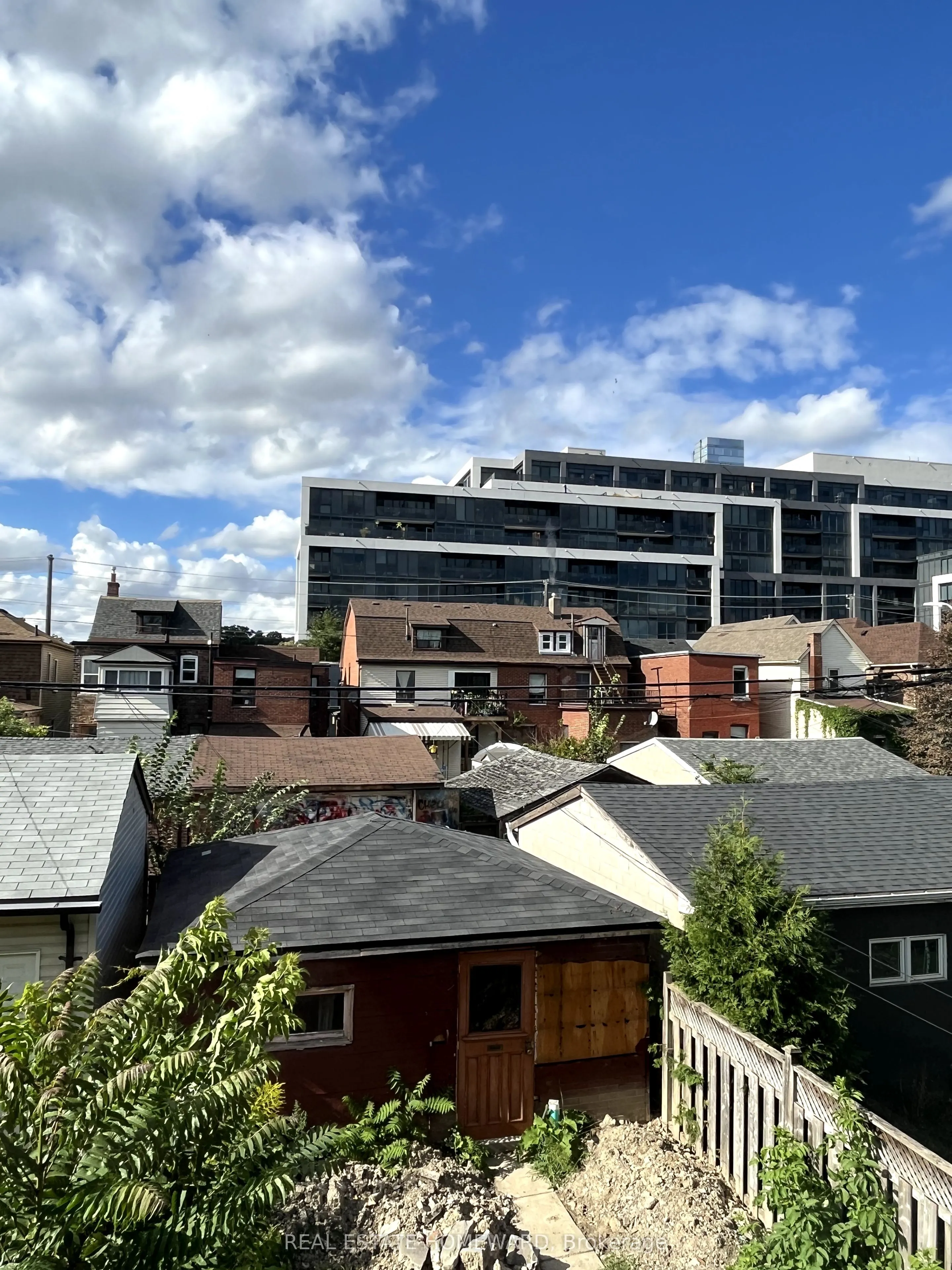 66 Melville Avenue, #UPPER