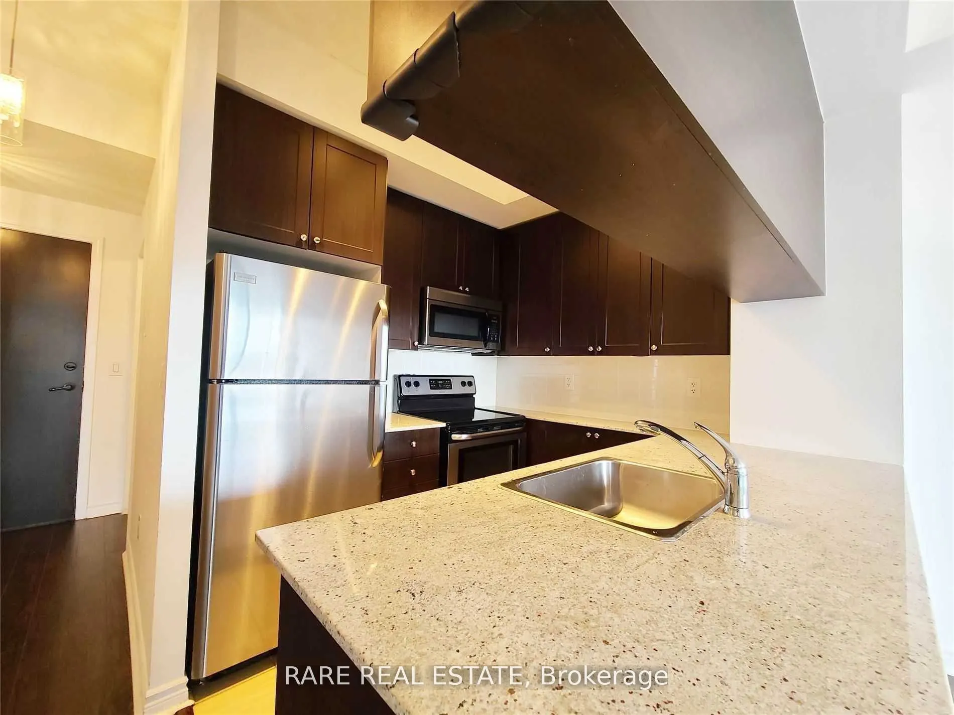 385 Prince Of Wales Drive, #3204