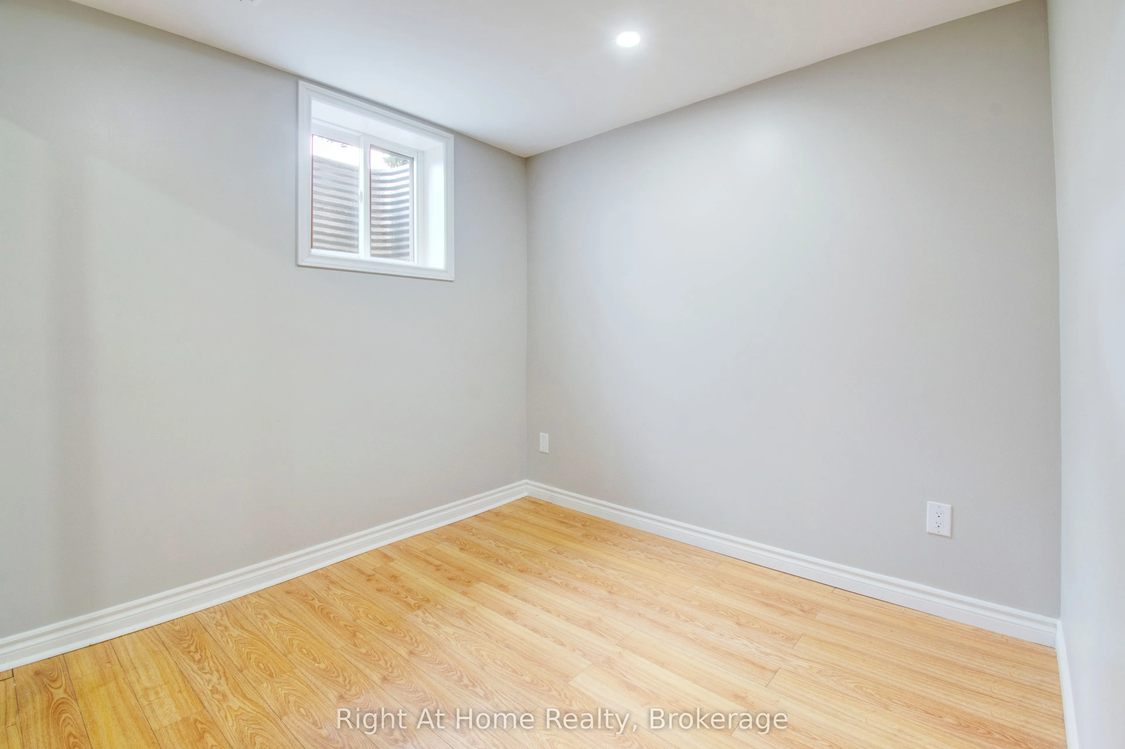63 Martindale Crescent