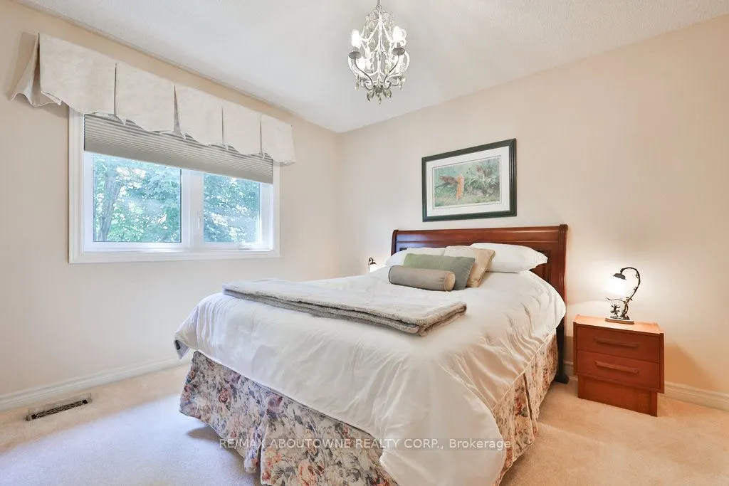 542 Hambling Court