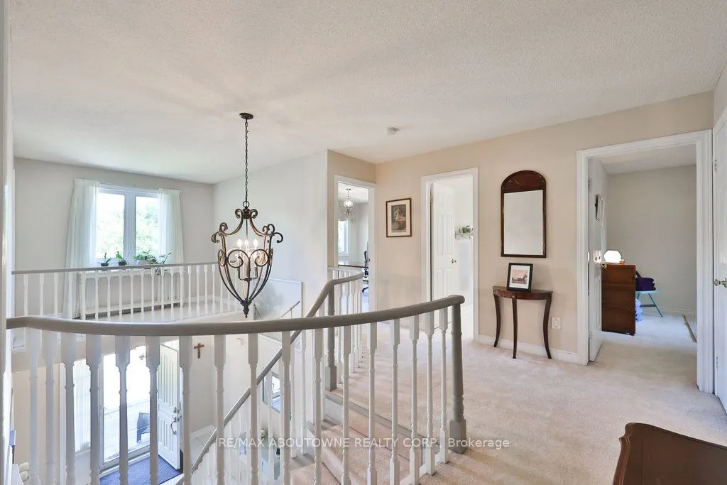 542 Hambling Court