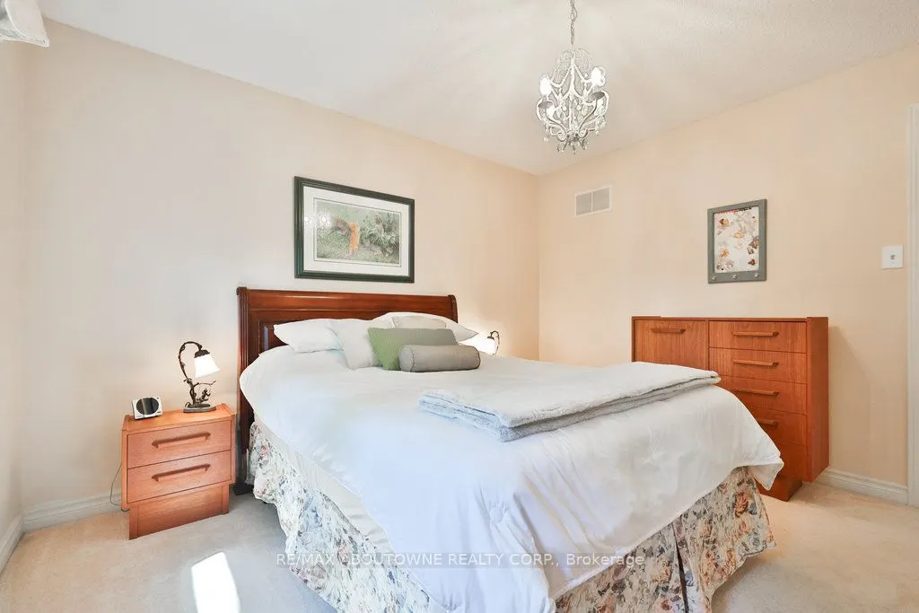 542 Hambling Court