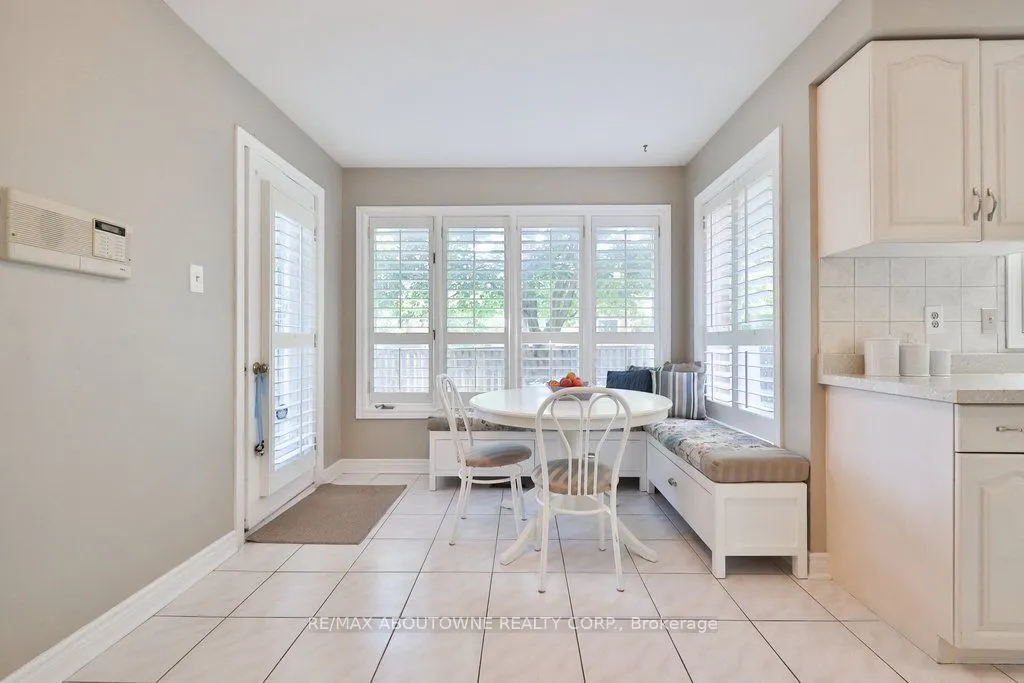 542 Hambling Court