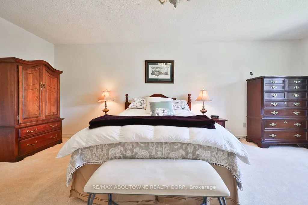 542 Hambling Court