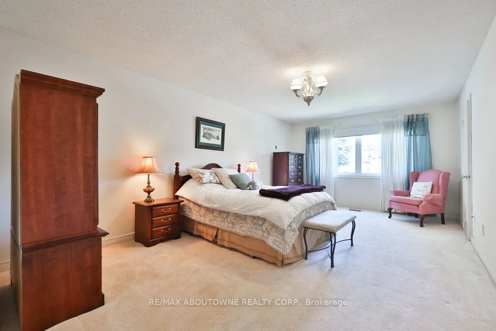542 Hambling Court