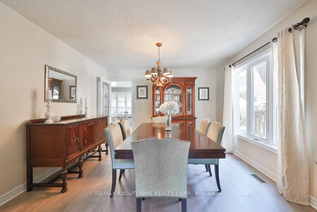 542 Hambling Court