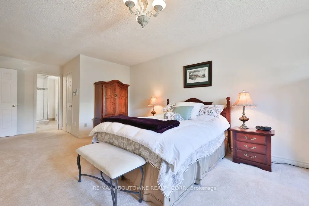 542 Hambling Court