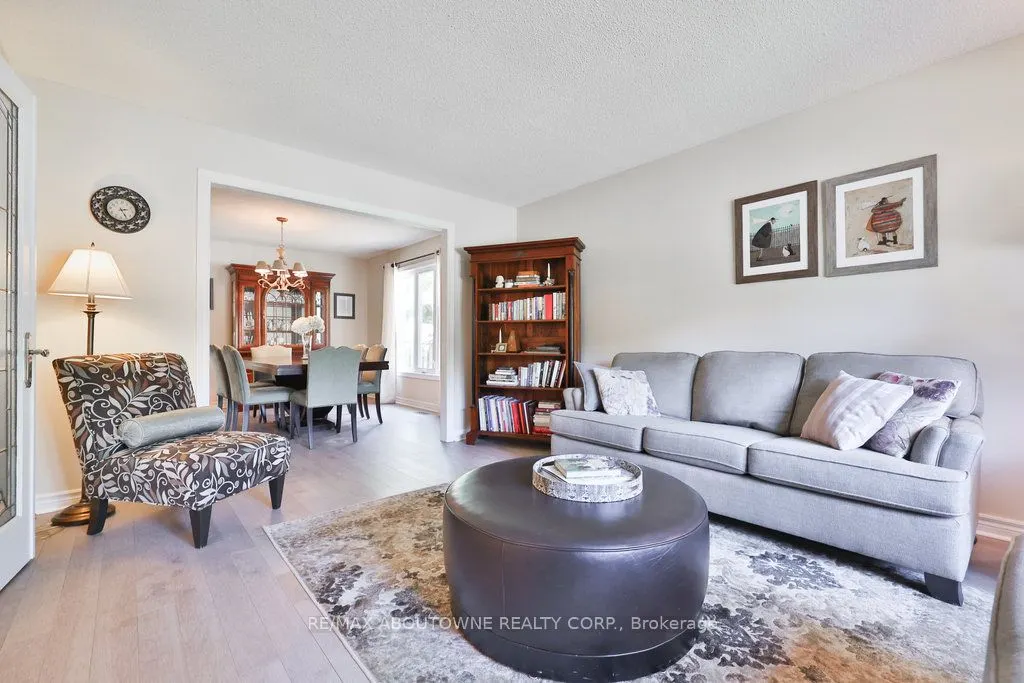 542 Hambling Court
