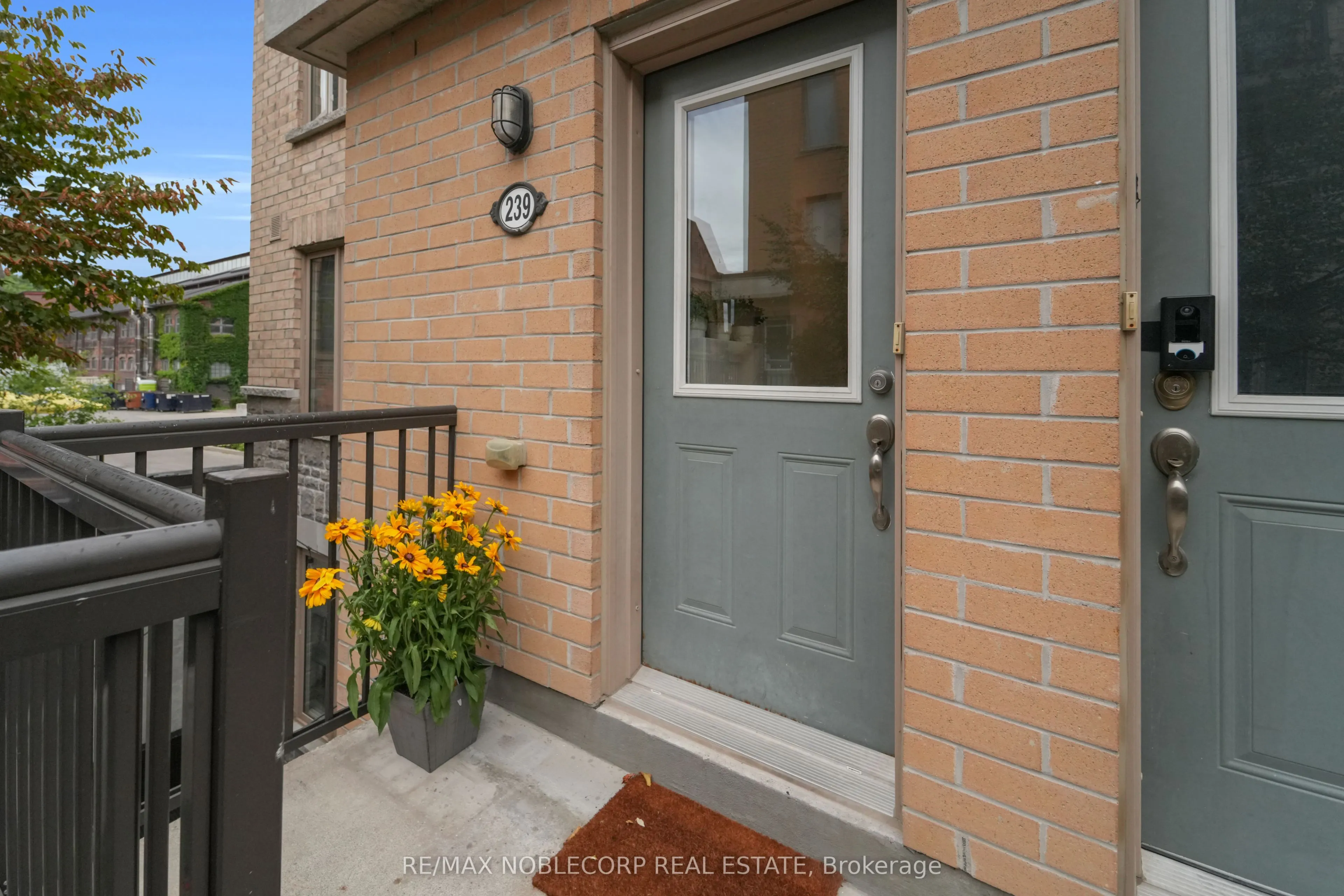 13 Foundry Avenue, #239