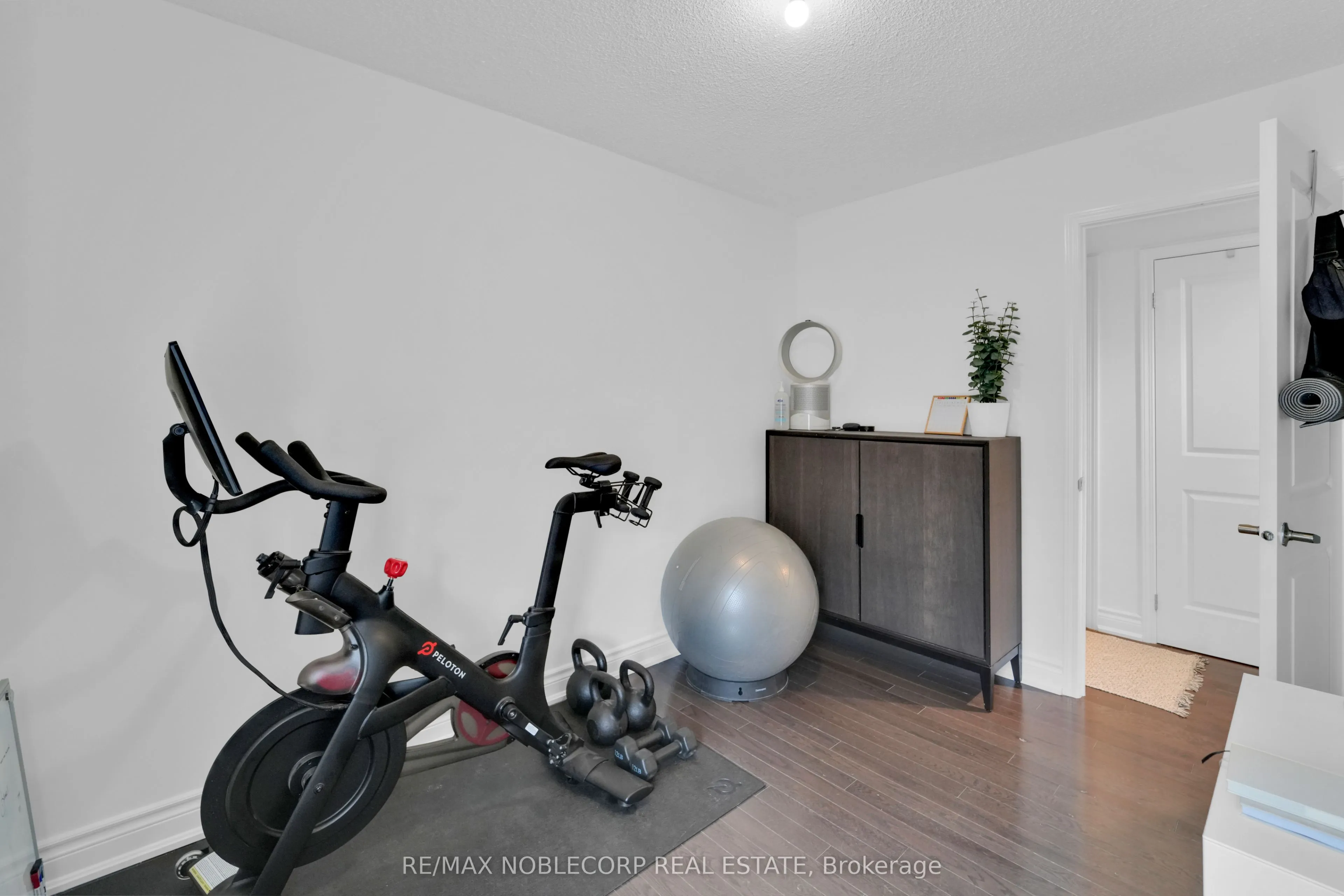 13 Foundry Avenue, #239