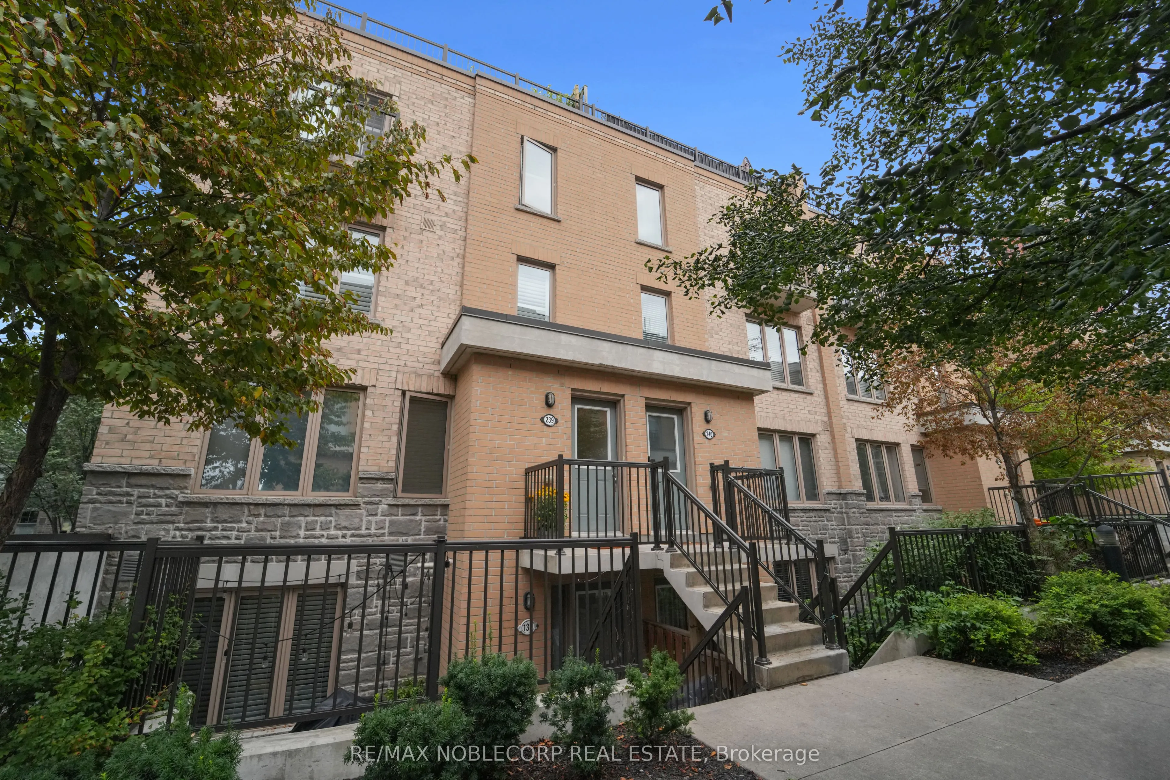 13 Foundry Avenue, #239