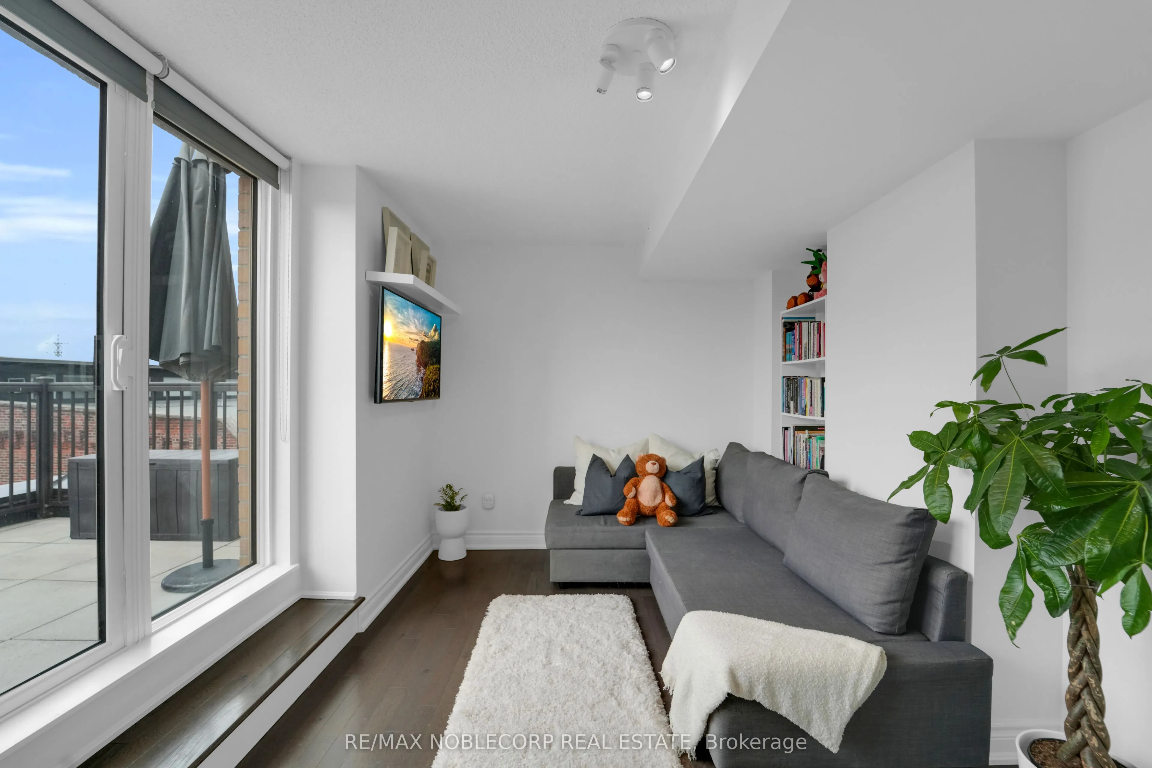 13 Foundry Avenue, #239