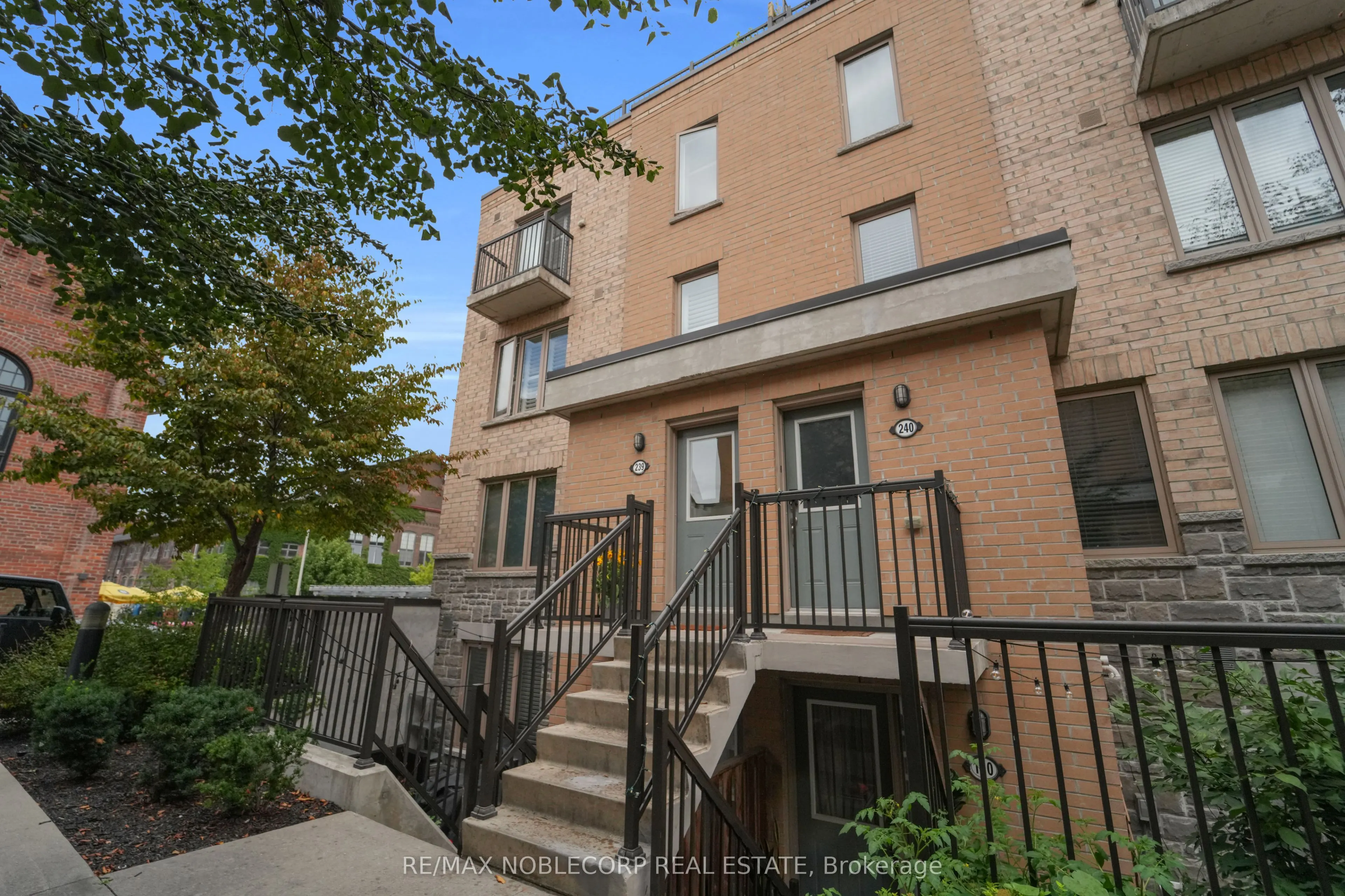 13 Foundry Avenue, #239