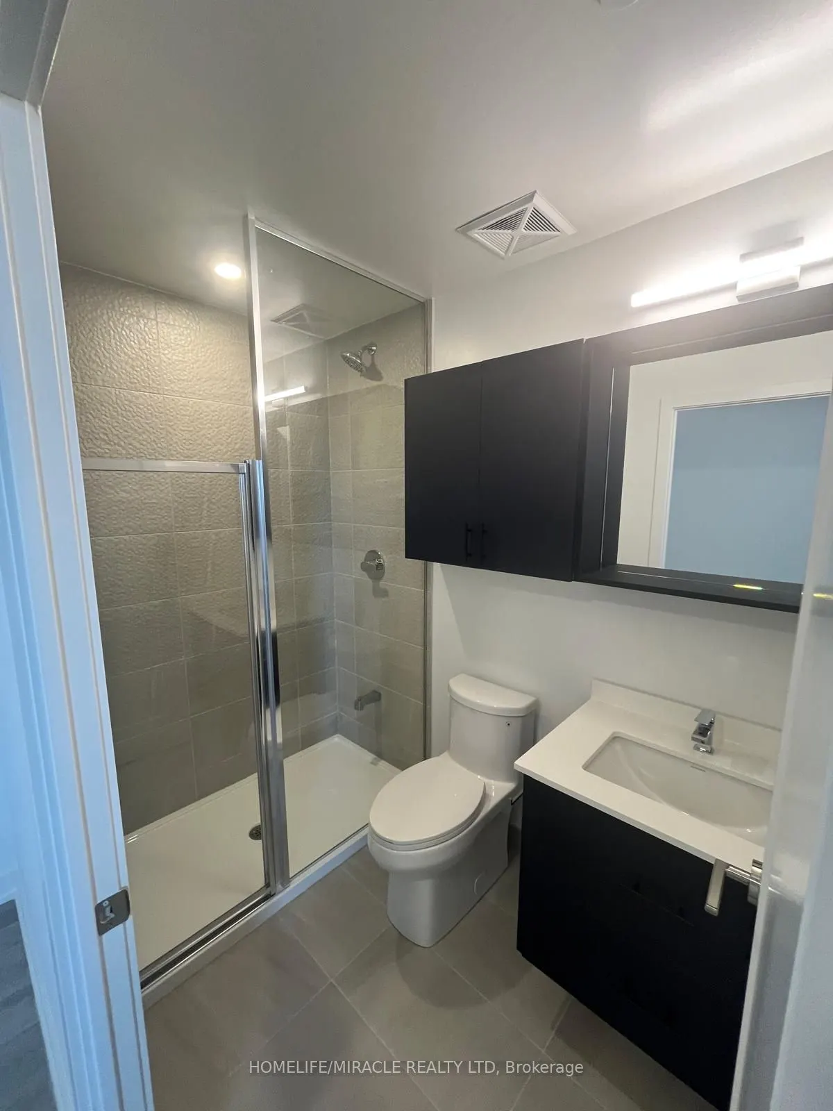 5105 Hurontario Street, #639