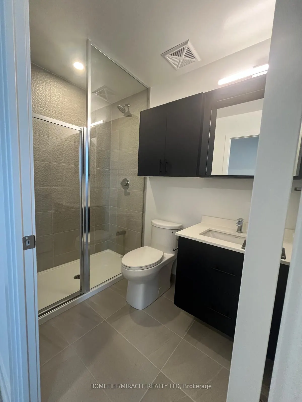 5105 Hurontario Street, #639