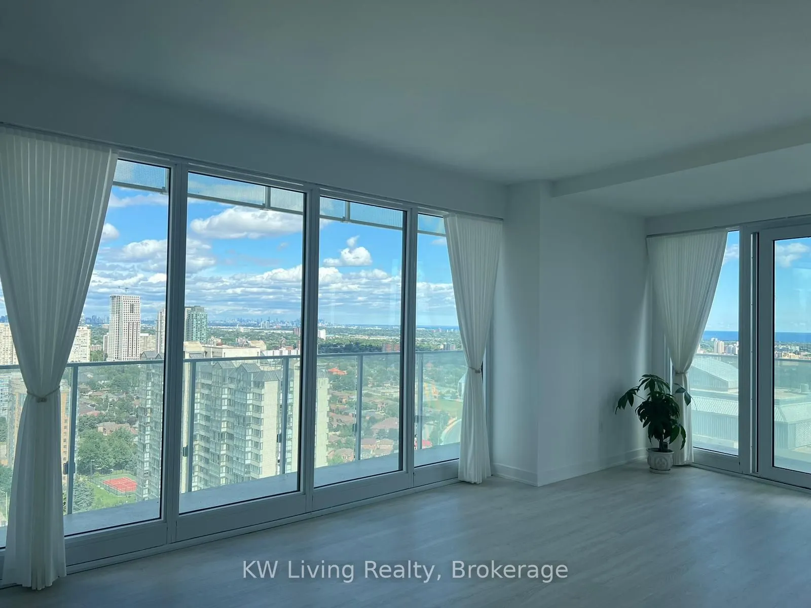 3883 Quartz Road, #2204