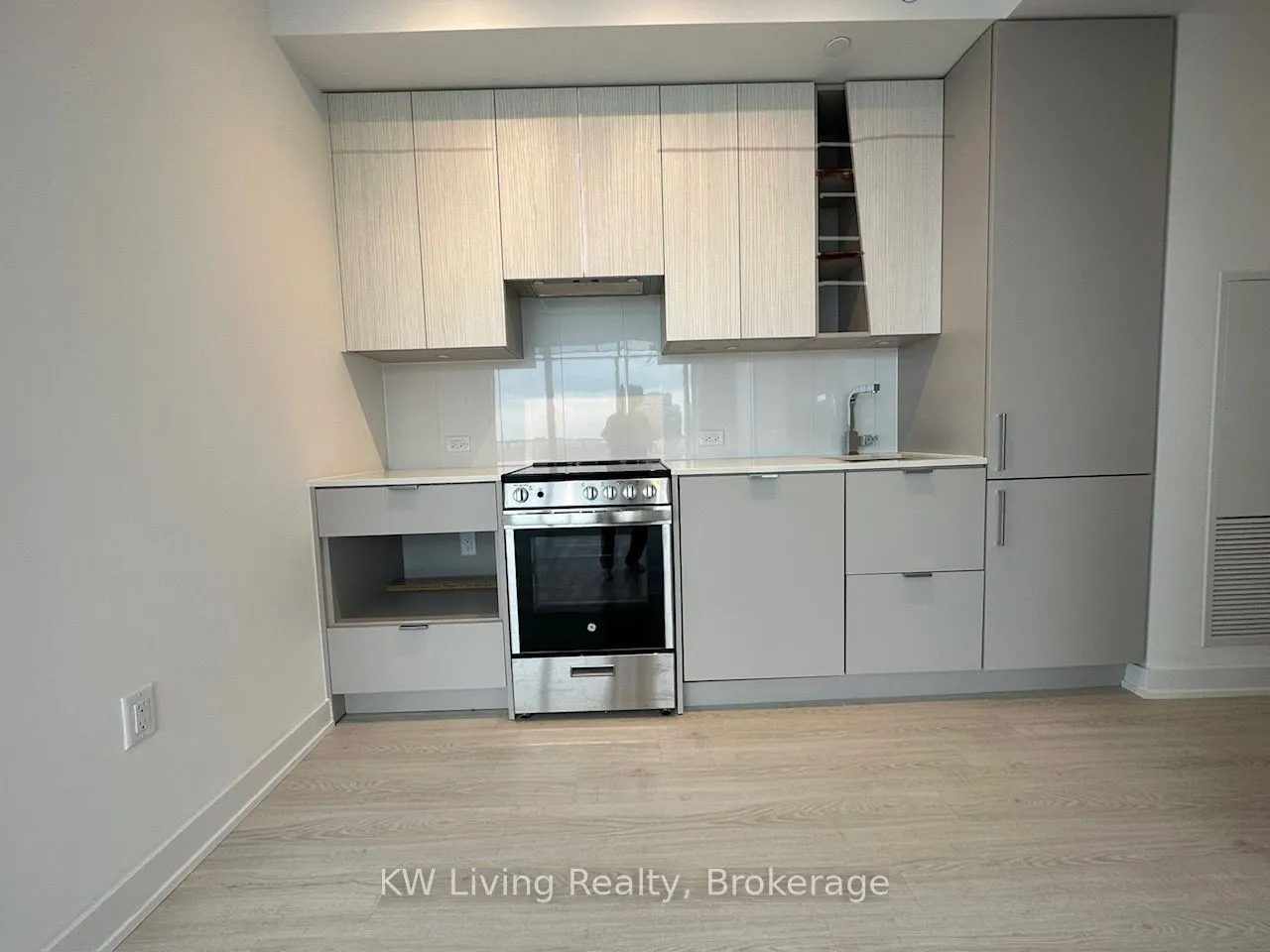 3883 Quartz Road, #2204