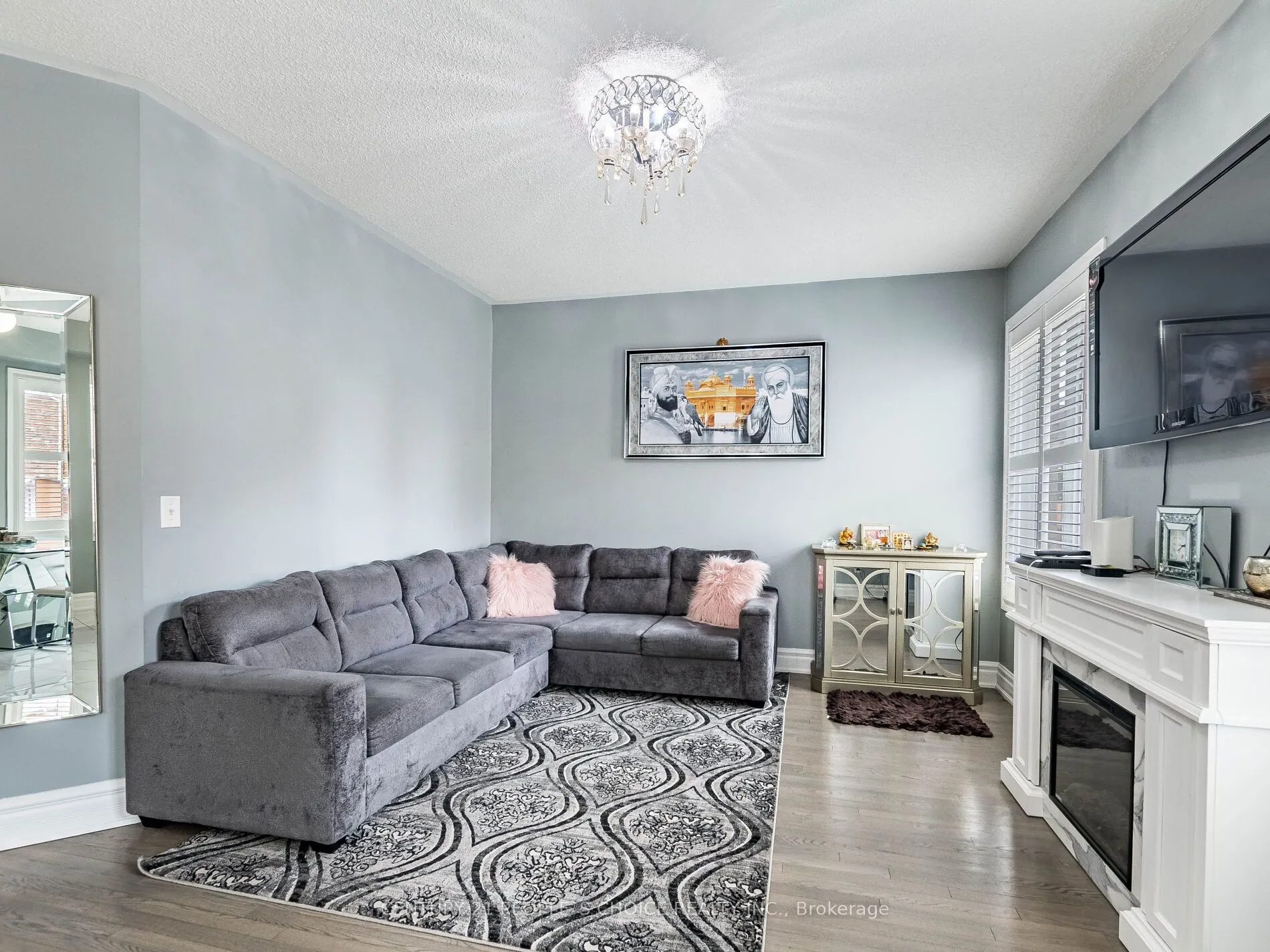 367 Mountainash Road
