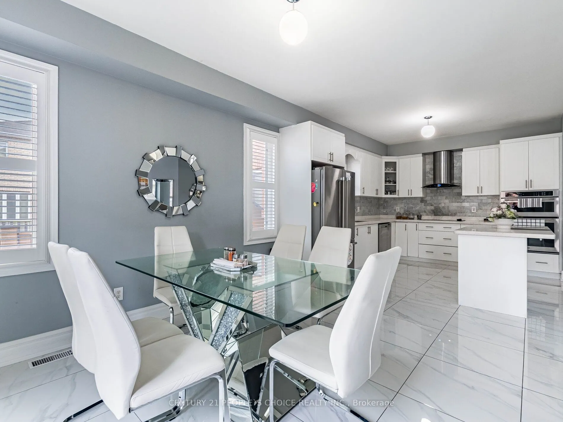 367 Mountainash Road