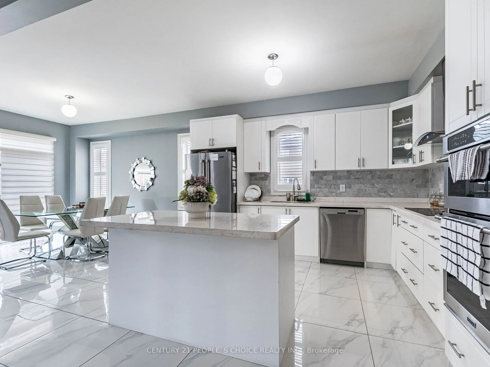 367 Mountainash Road