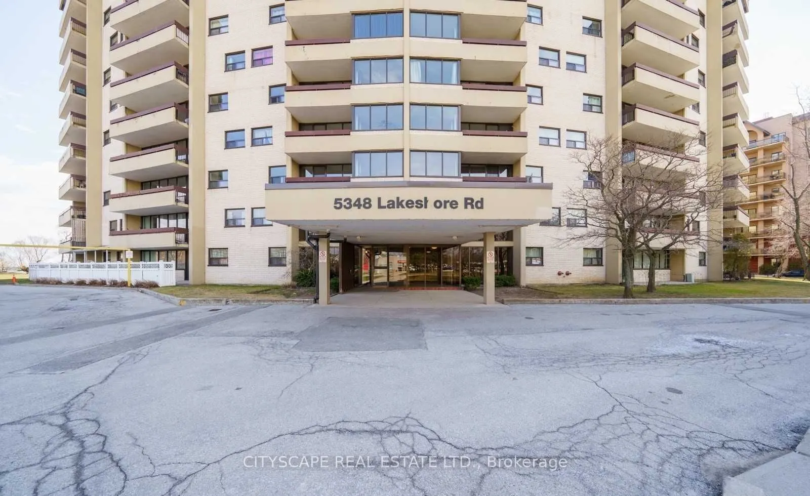 5348 Lakeshore Road, #510