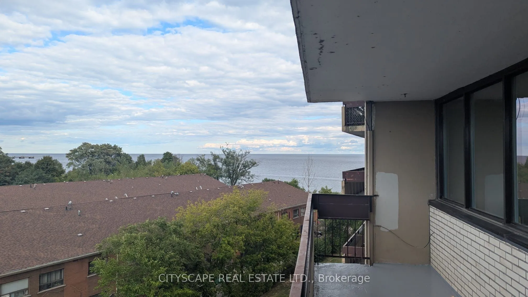 5348 Lakeshore Road, #510