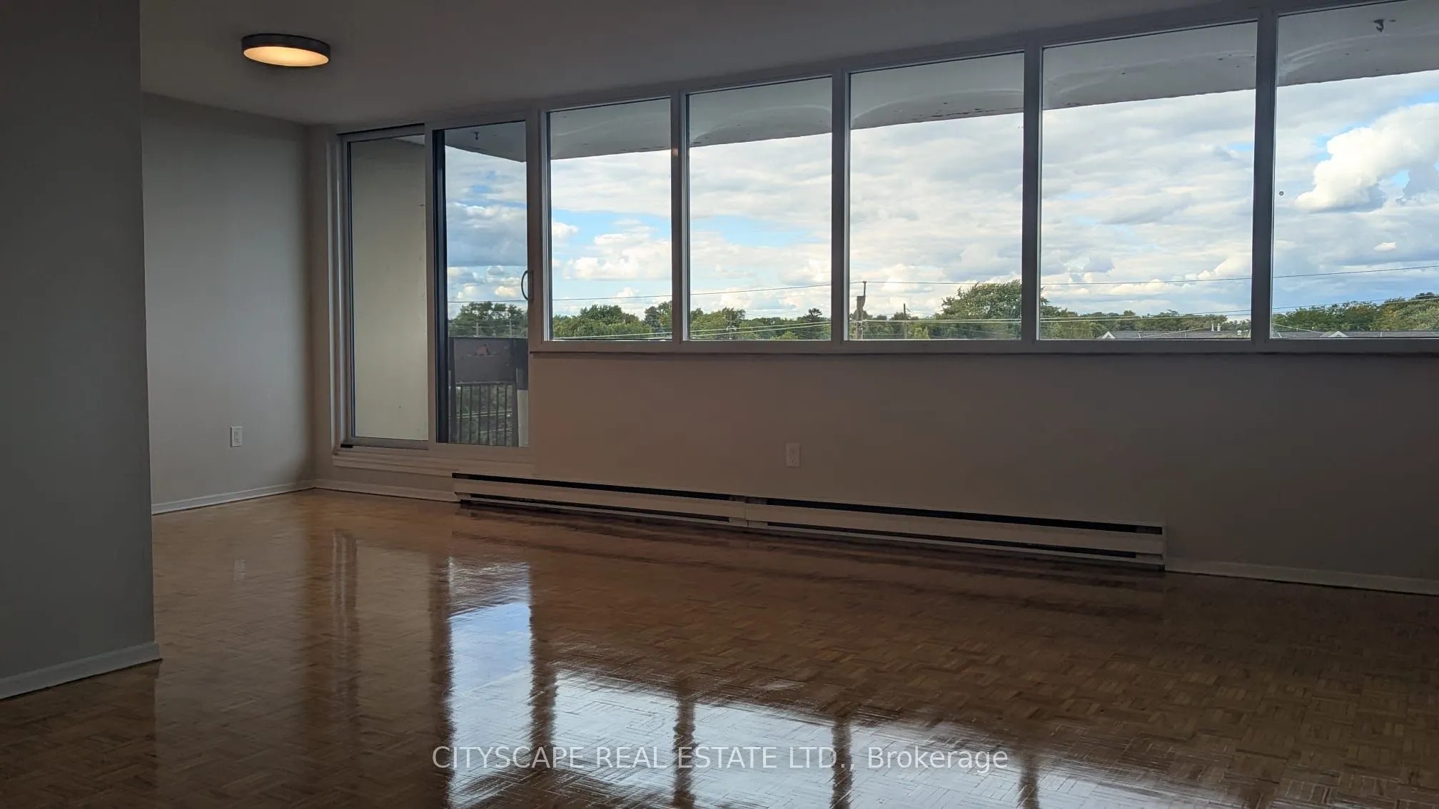 5348 Lakeshore Road, #510