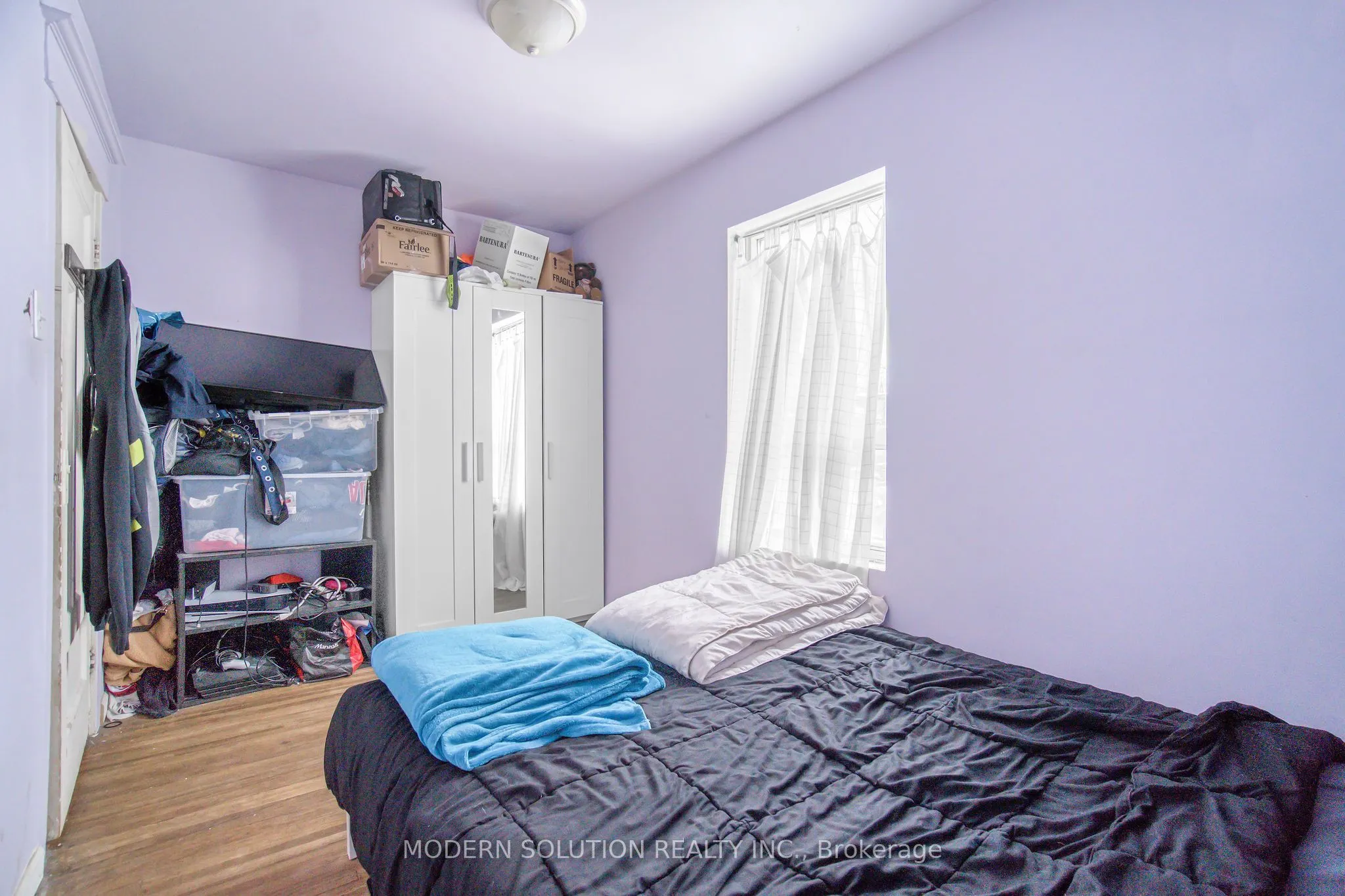 2 Rockwell Avenue