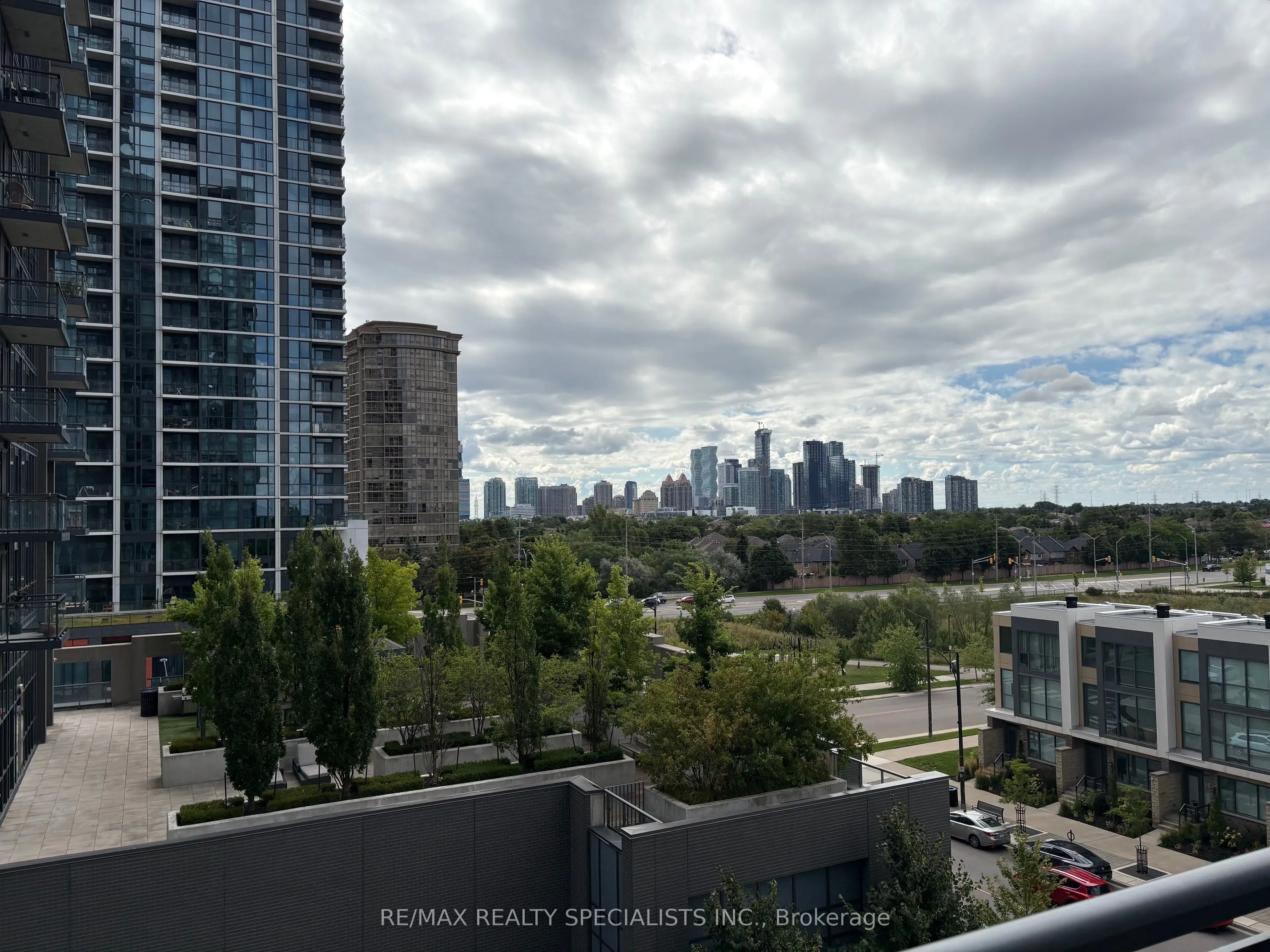 5033 FOUR SPRINGS Avenue, #520