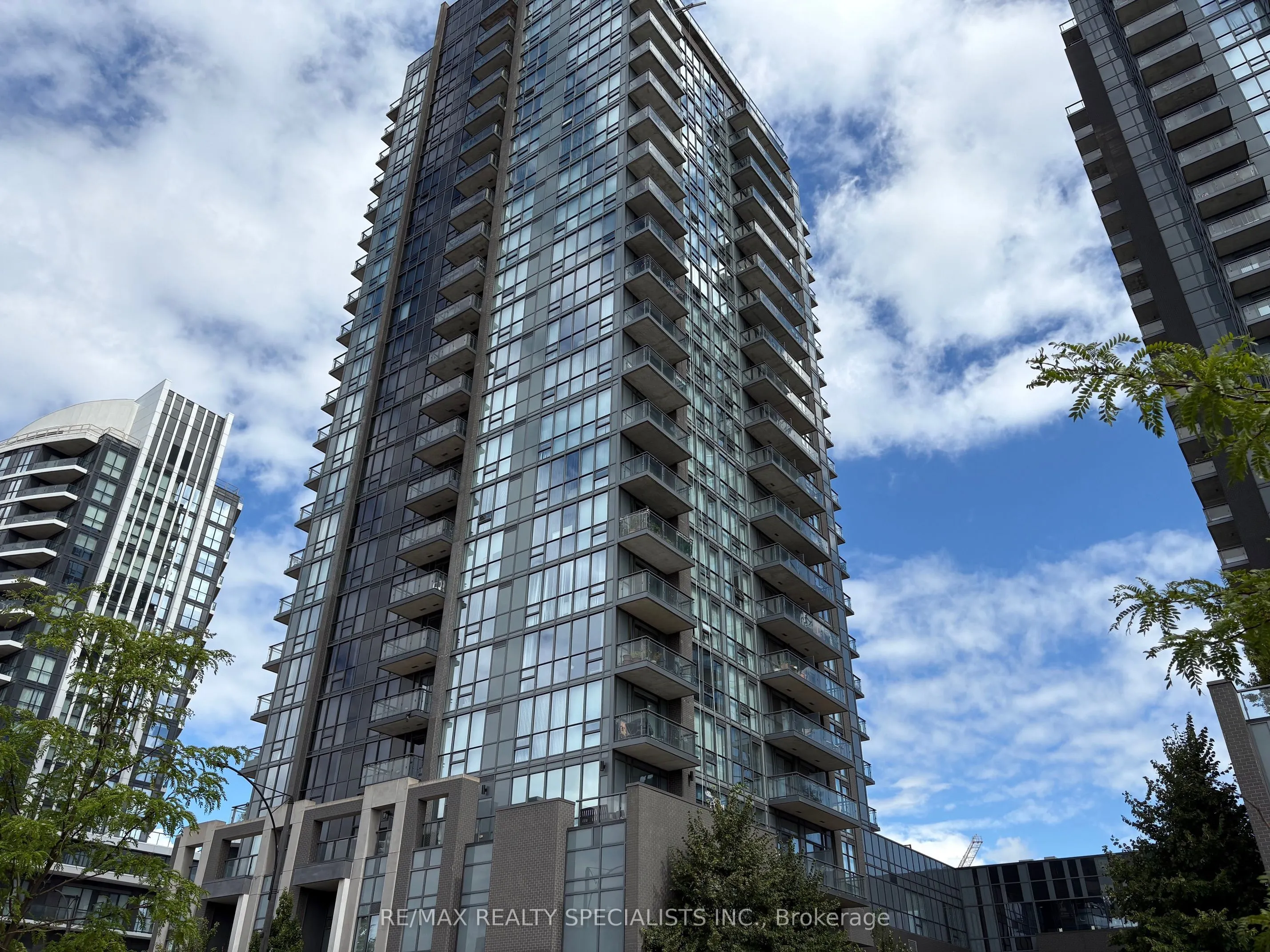 5033 FOUR SPRINGS Avenue, #520