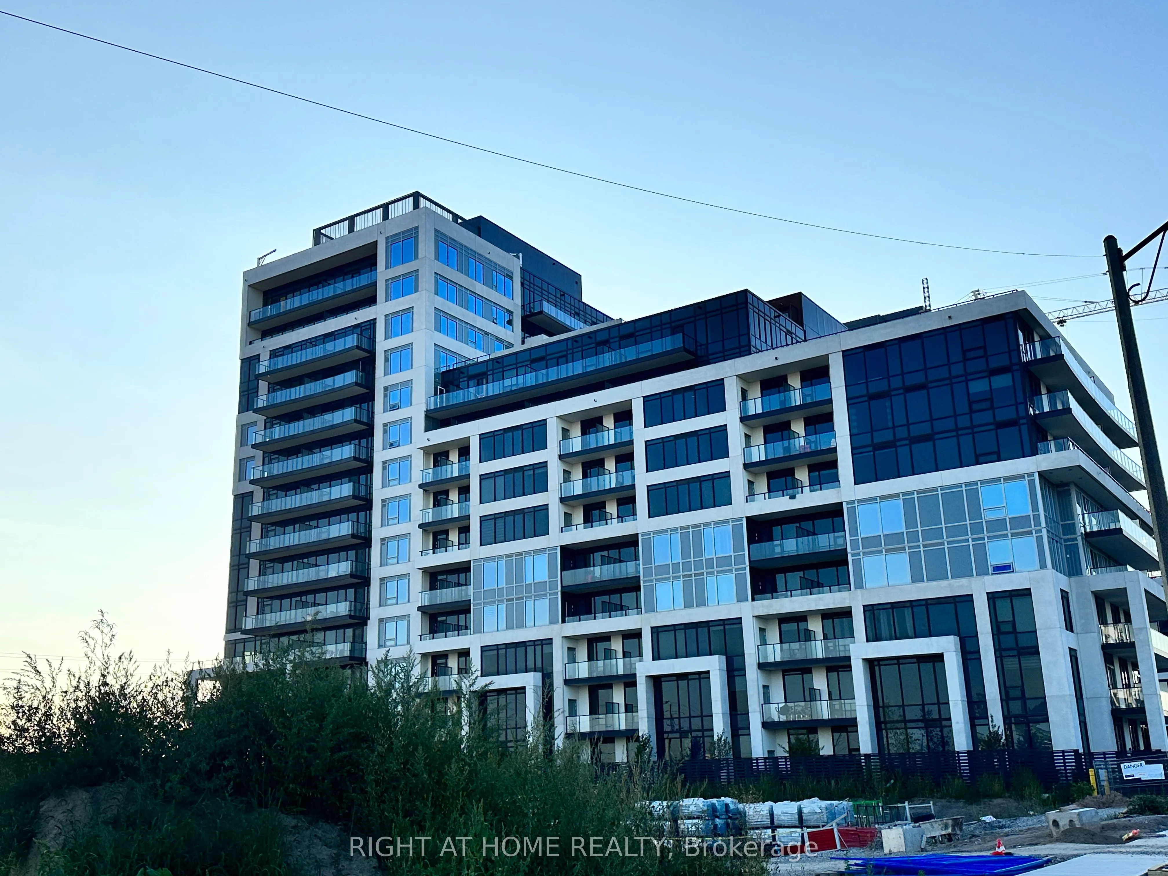 3200 William Coltson Crescent, #908