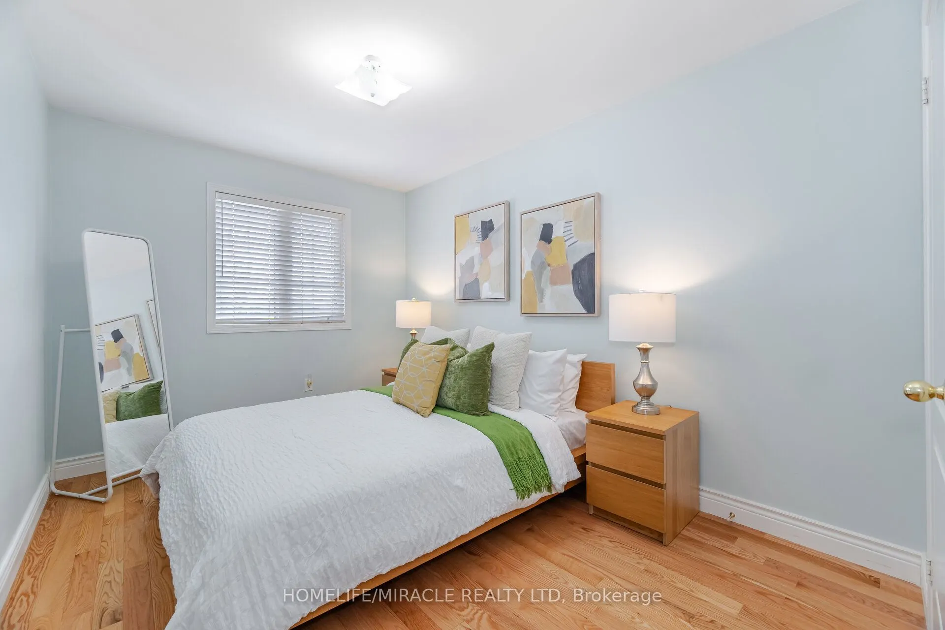 106 Eastbrook Way