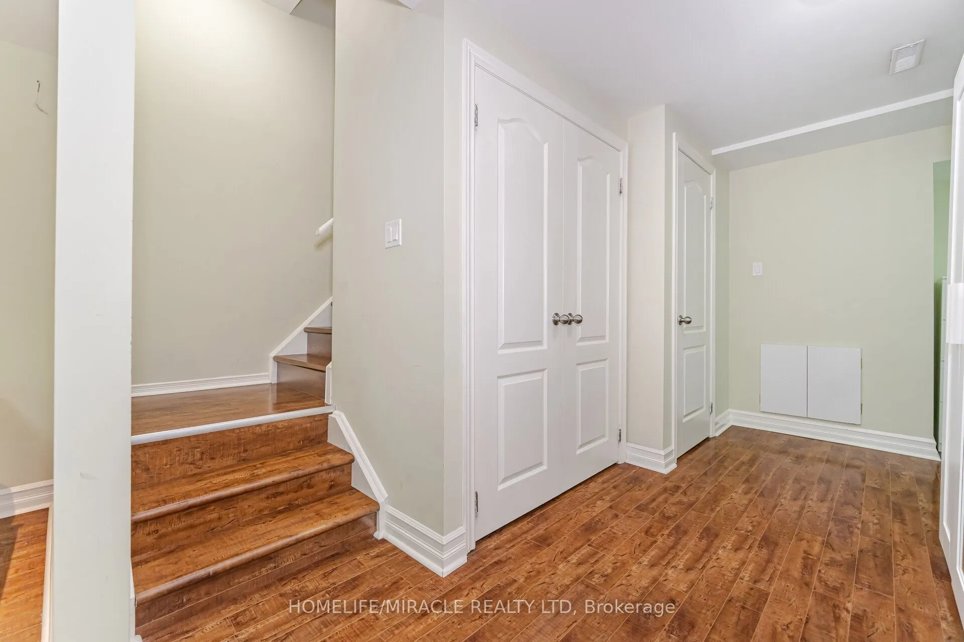 106 Eastbrook Way