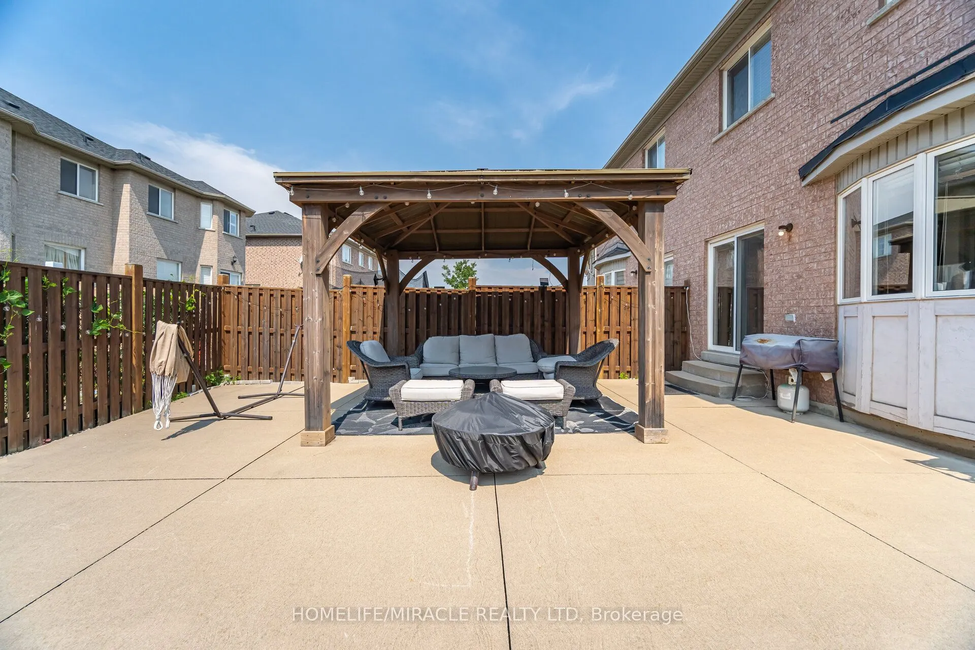 106 Eastbrook Way