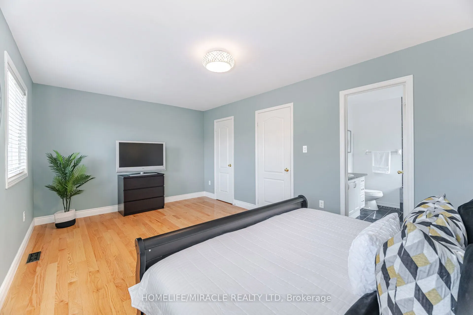 106 Eastbrook Way