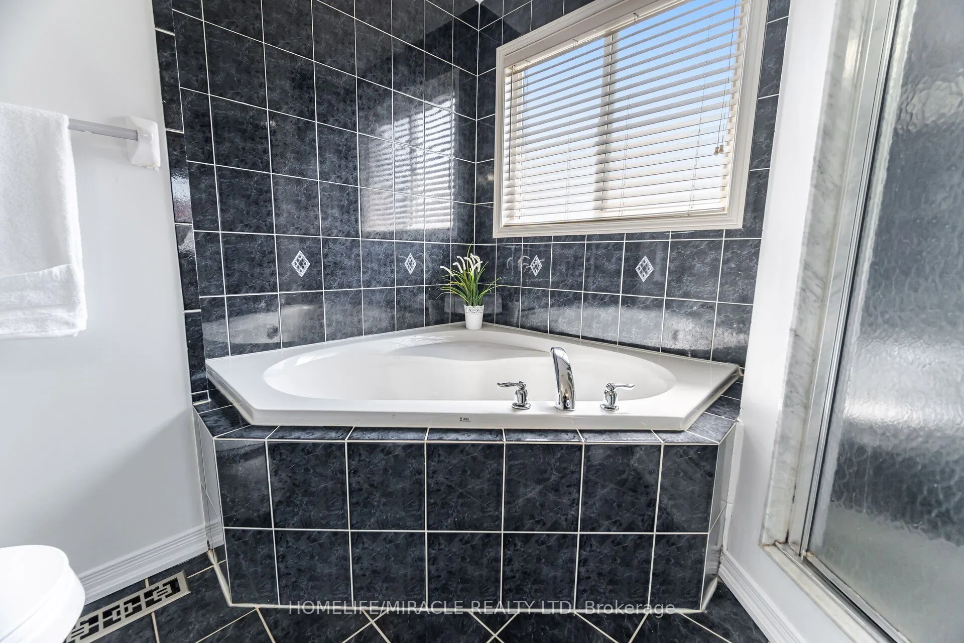 106 Eastbrook Way