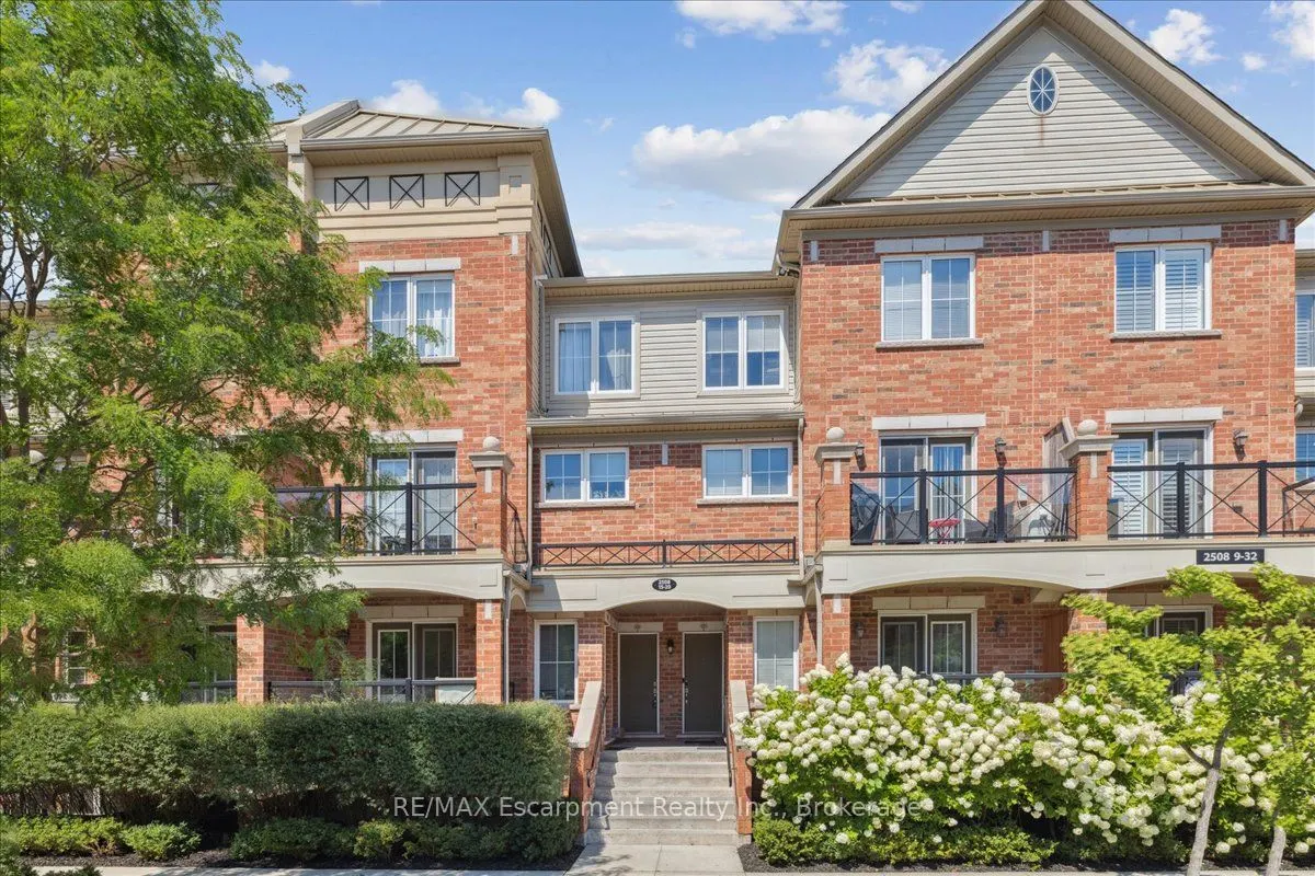 2508 Post Road, #17