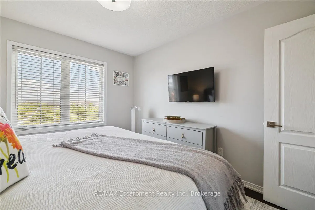2508 Post Road, #17