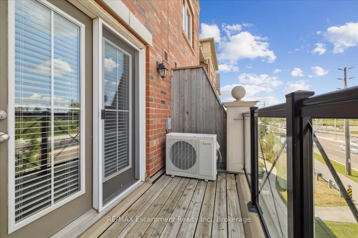 2508 Post Road, #17