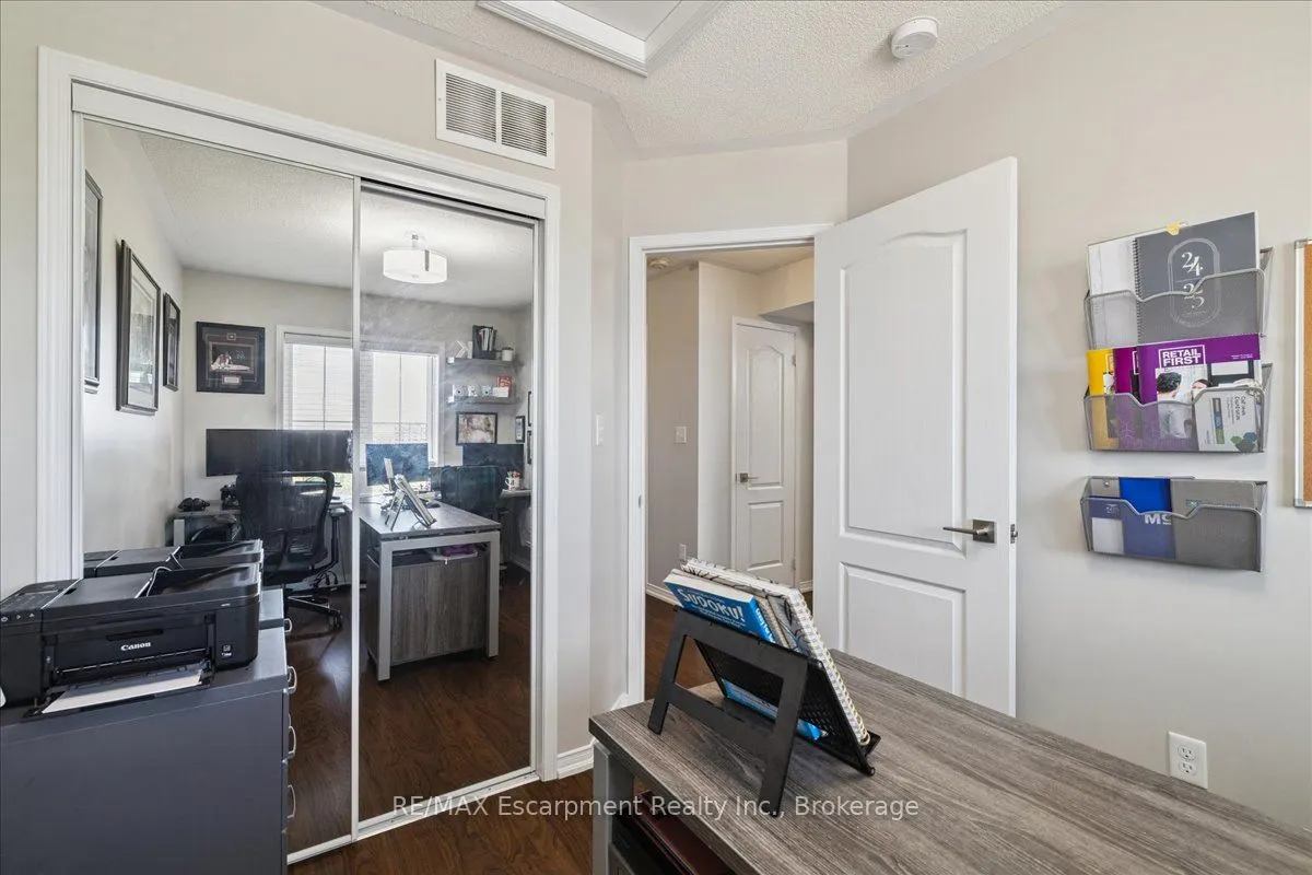 2508 Post Road, #17