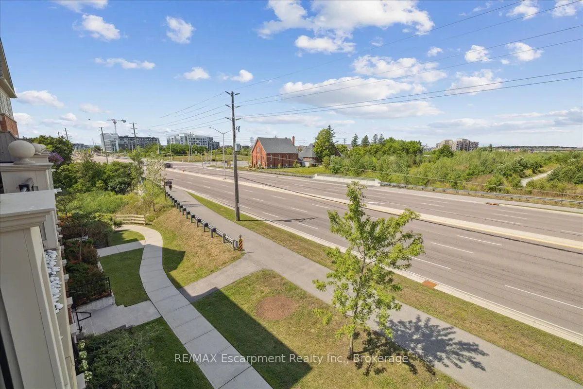 2508 Post Road, #17