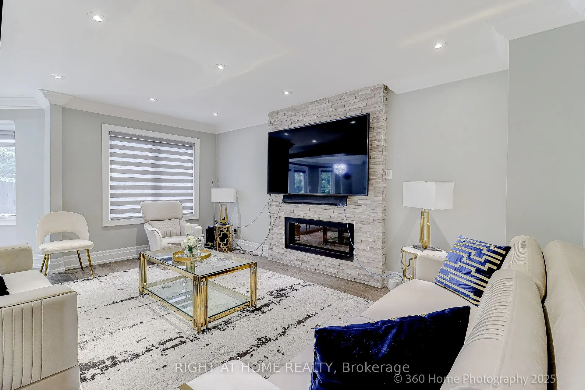 1016 Red Pine Crescent