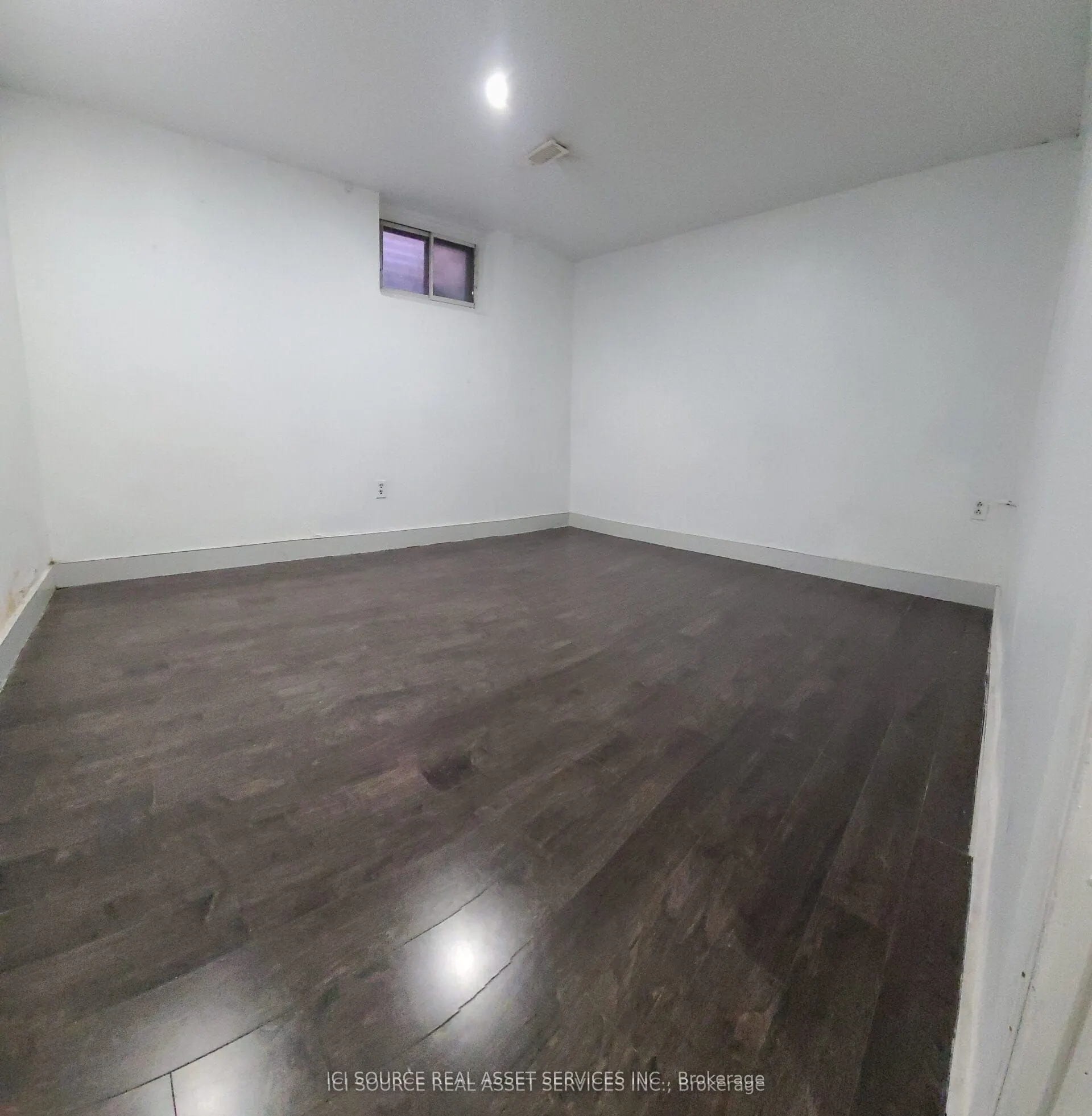 117 Firgrove Crescent, #Basement