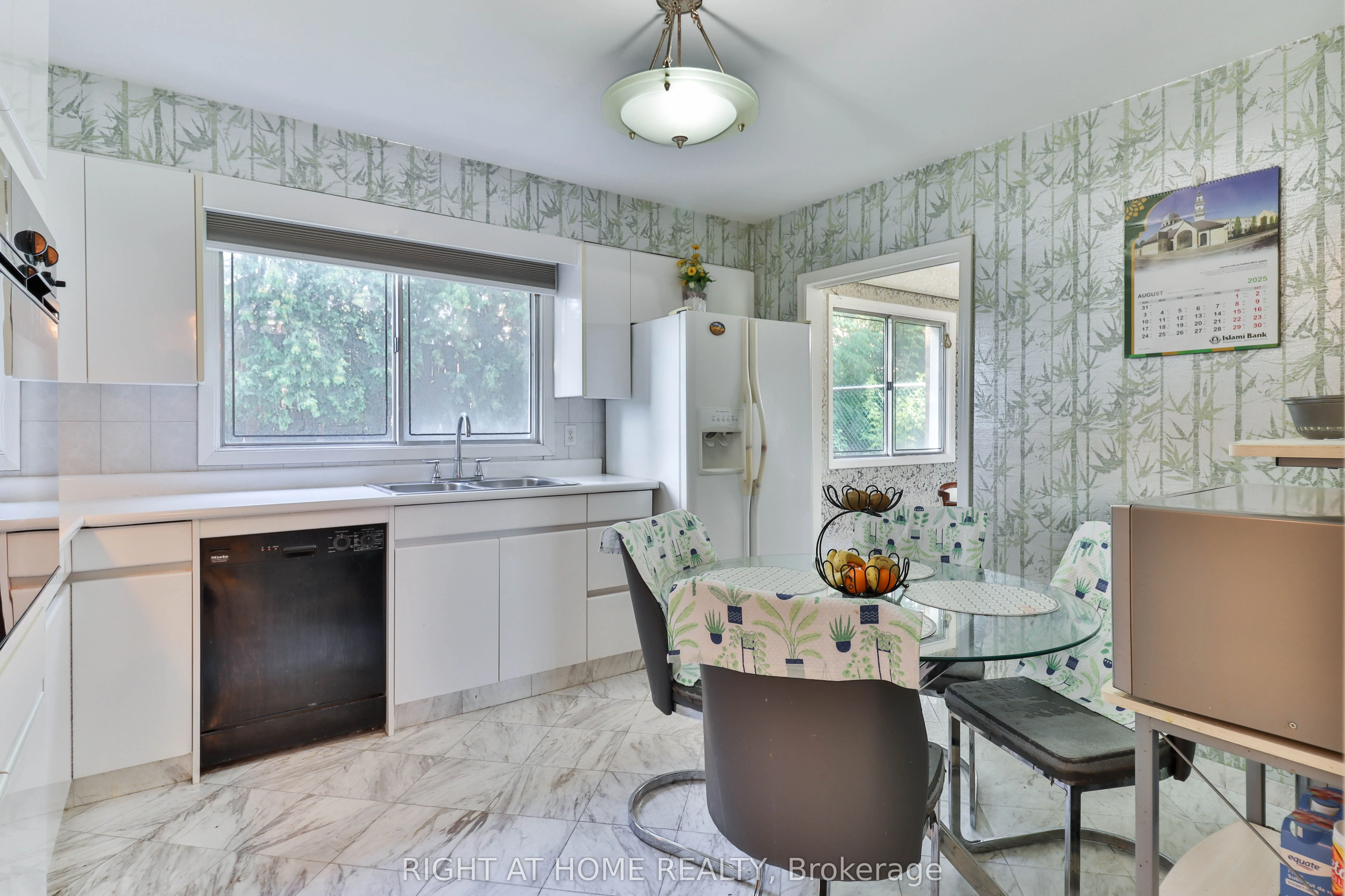 106 Grandravine Drive