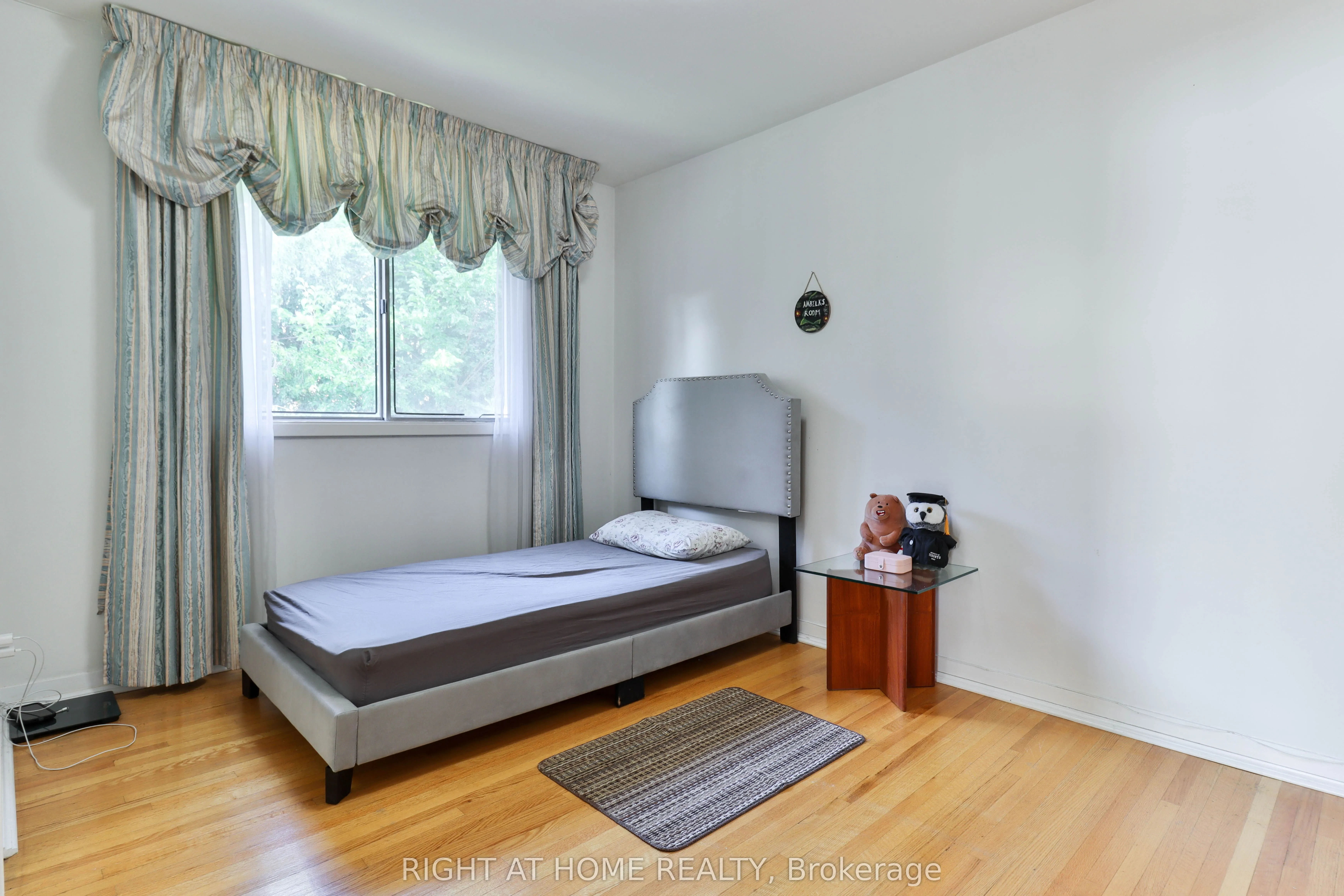 106 Grandravine Drive
