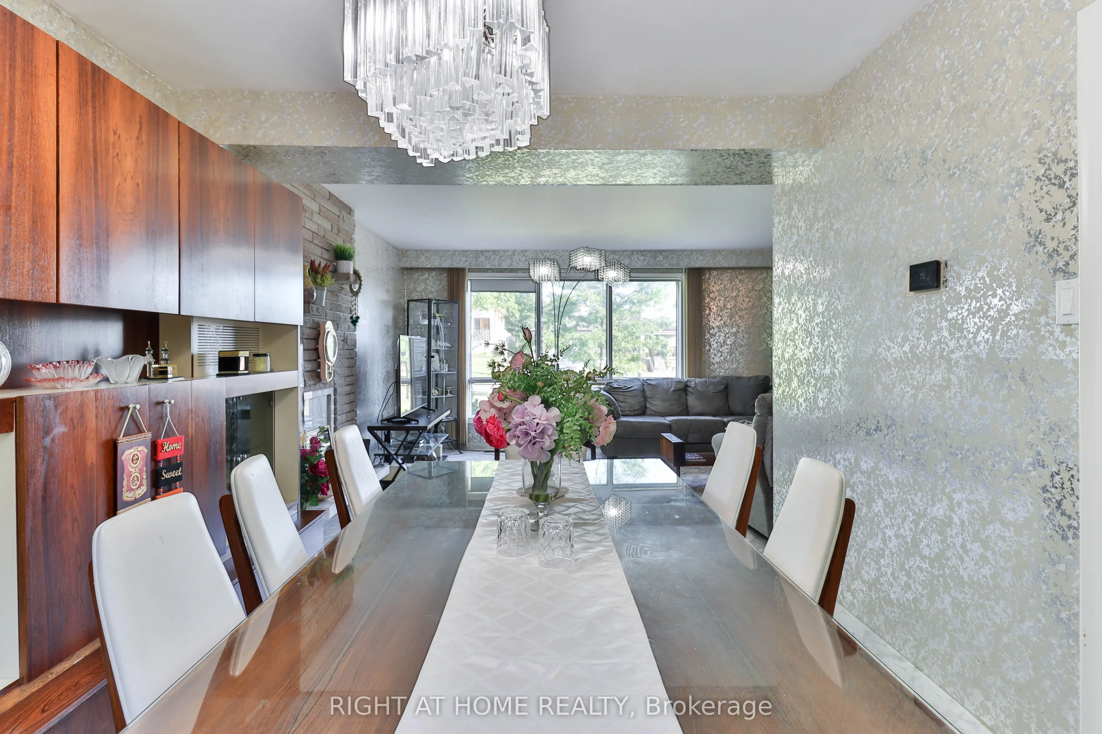 106 Grandravine Drive