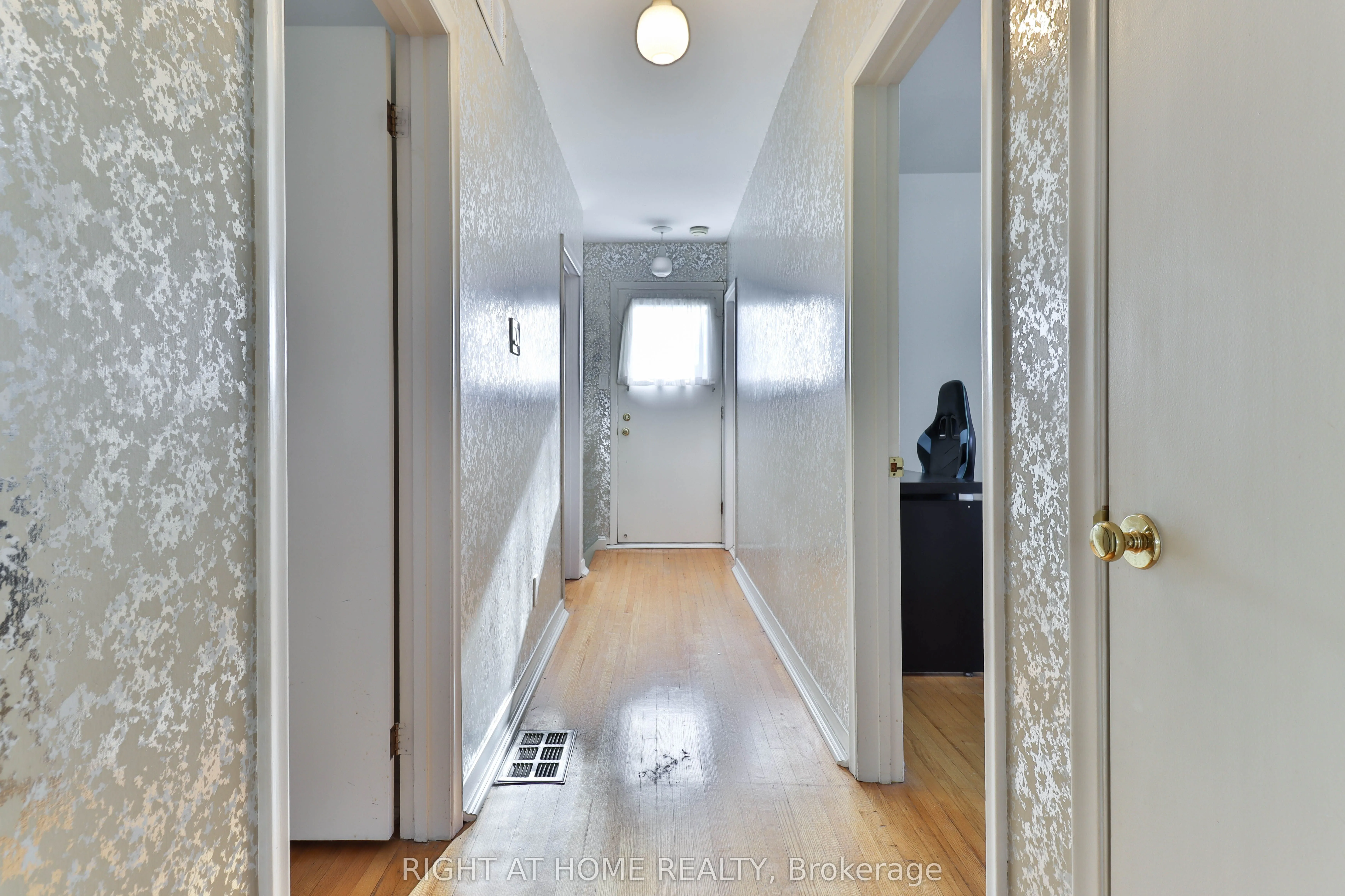 106 Grandravine Drive