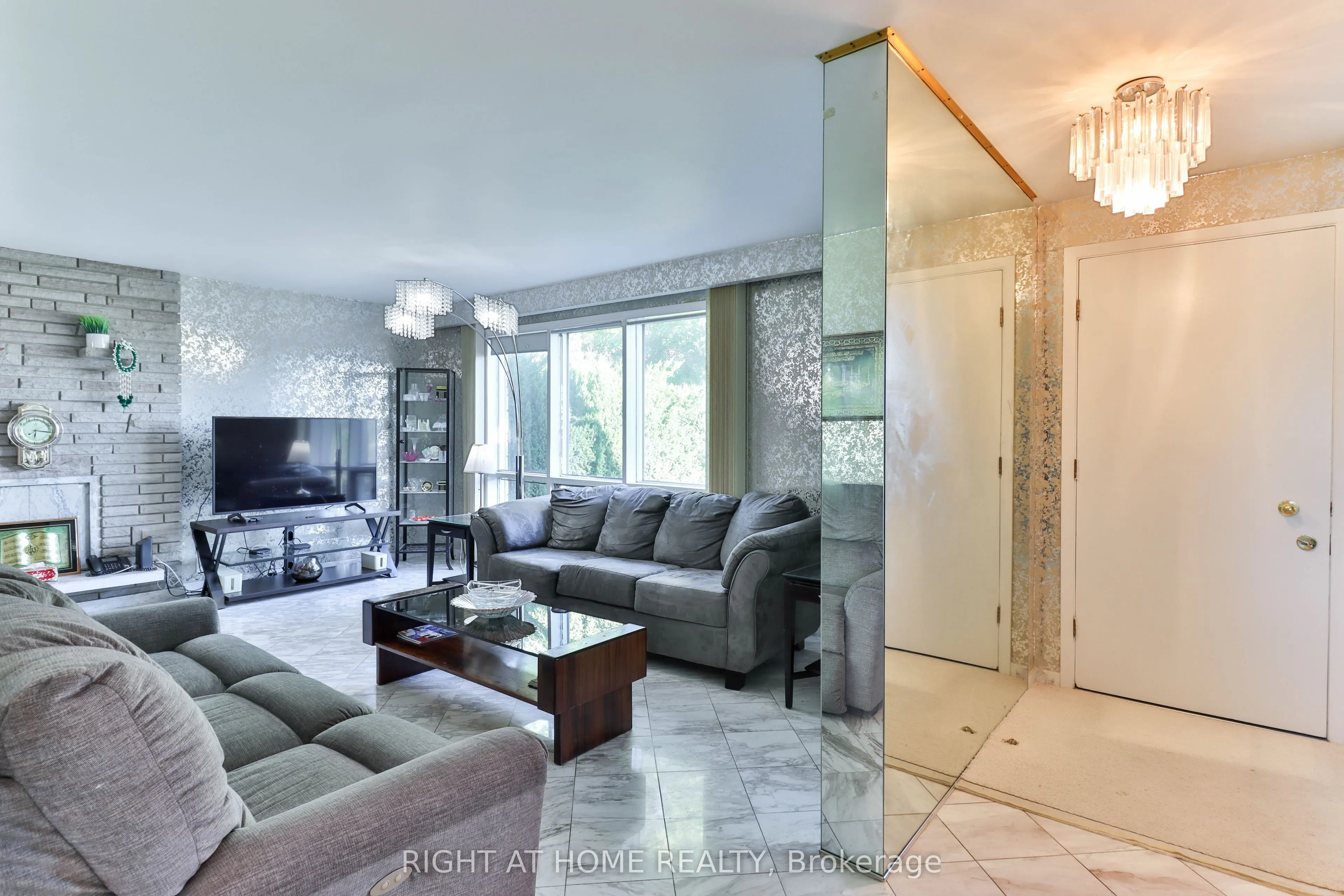 106 Grandravine Drive